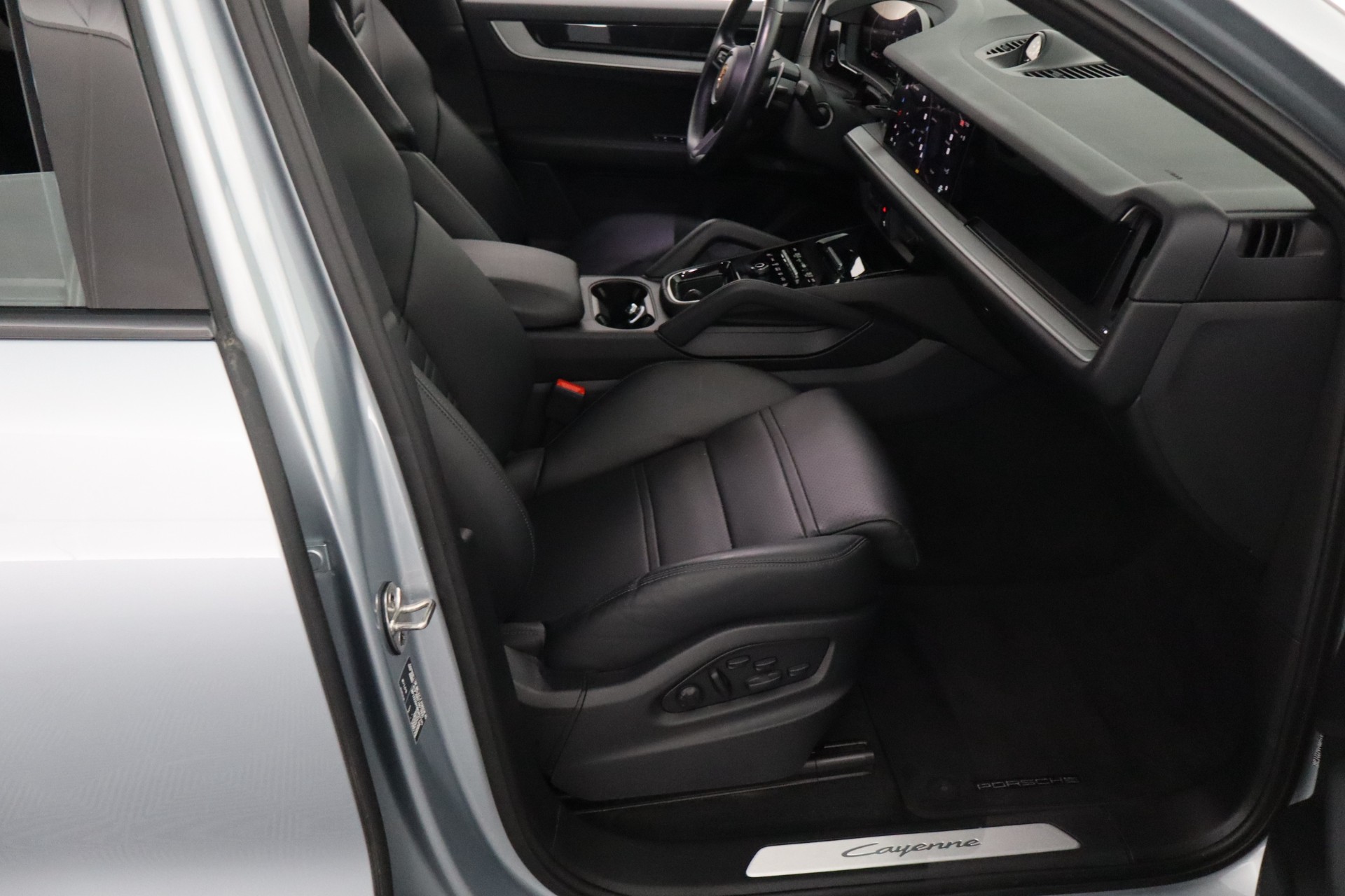 Porsche Cayenne 2023