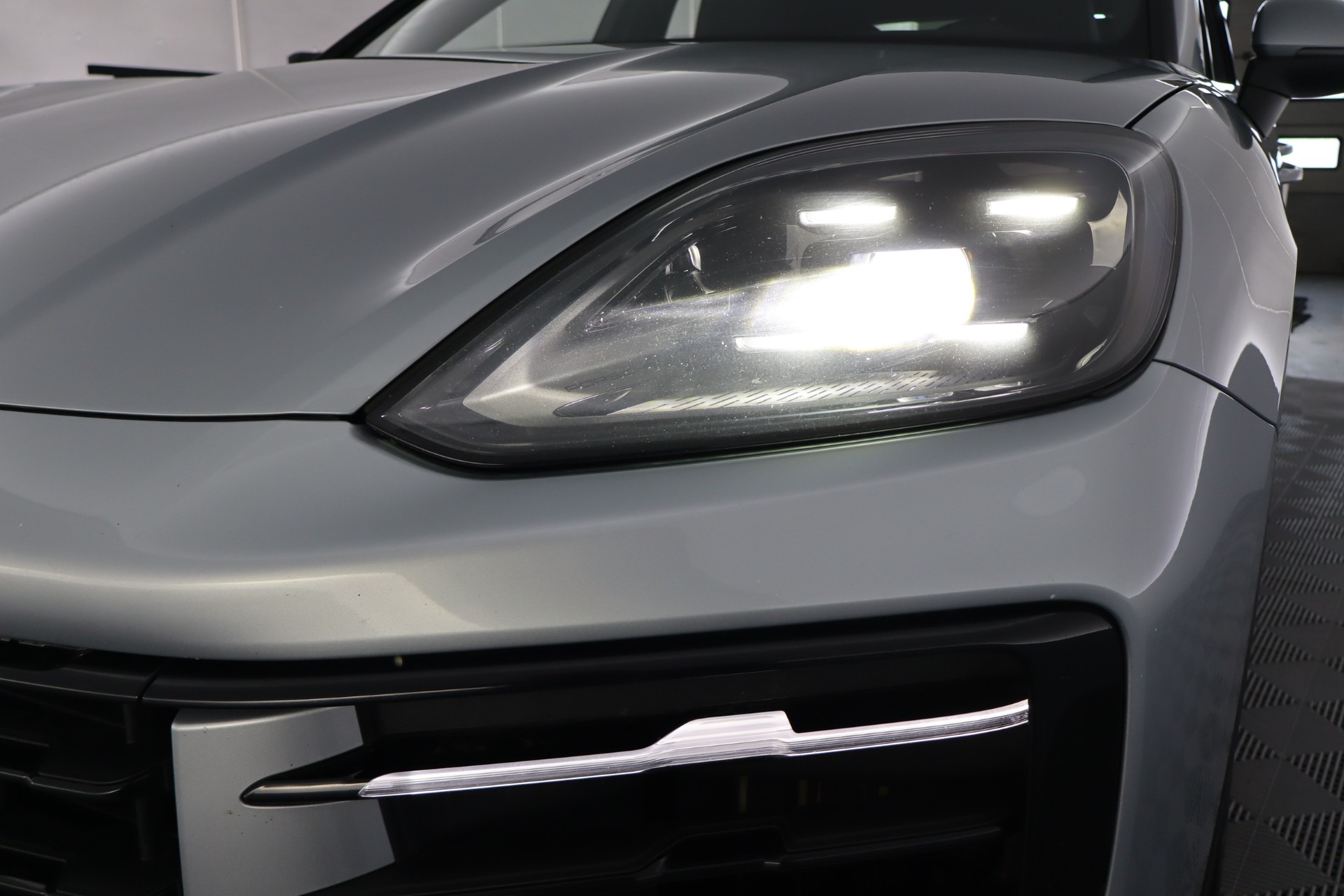 Porsche Cayenne 2023