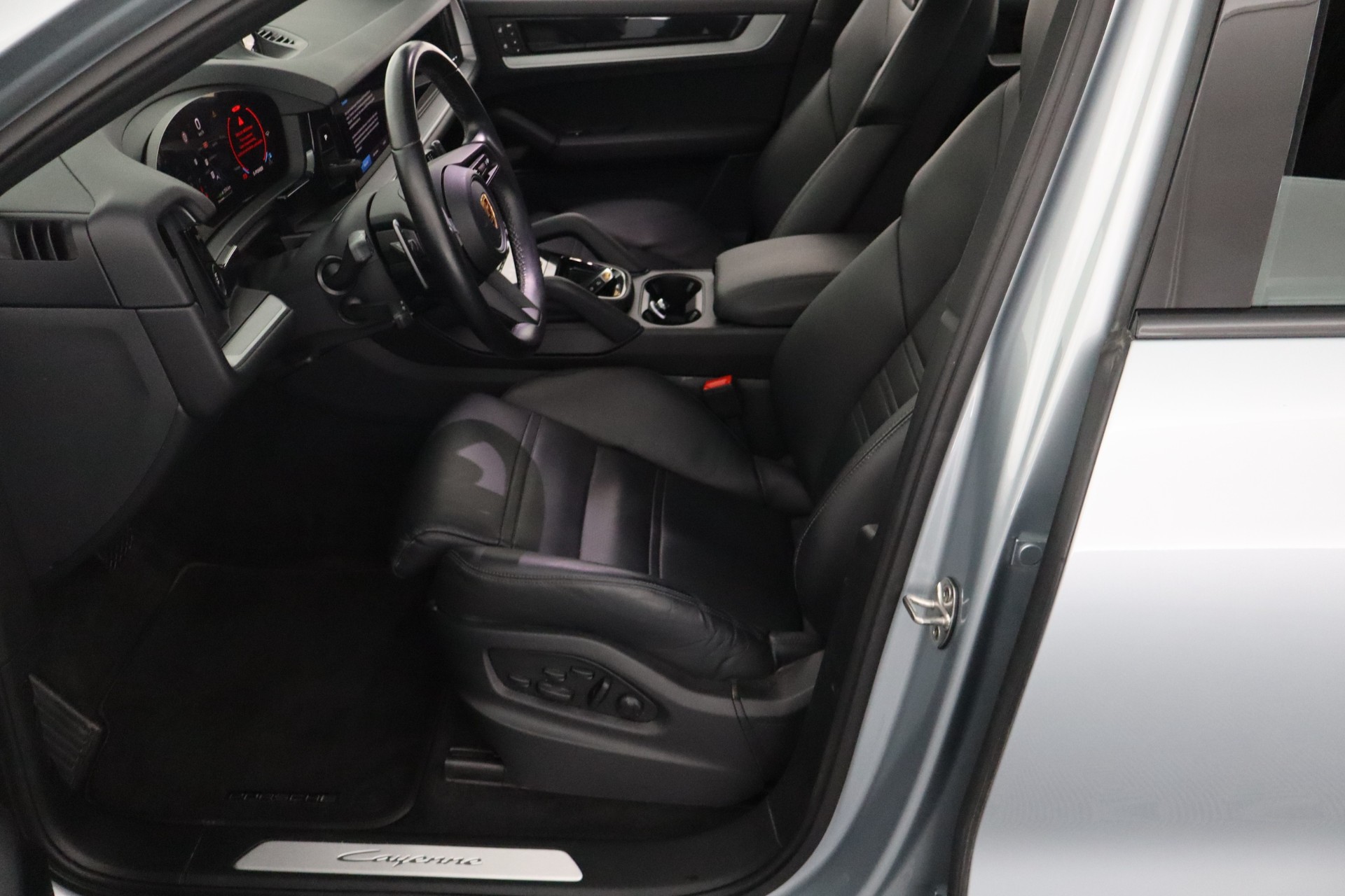 Porsche Cayenne 2023