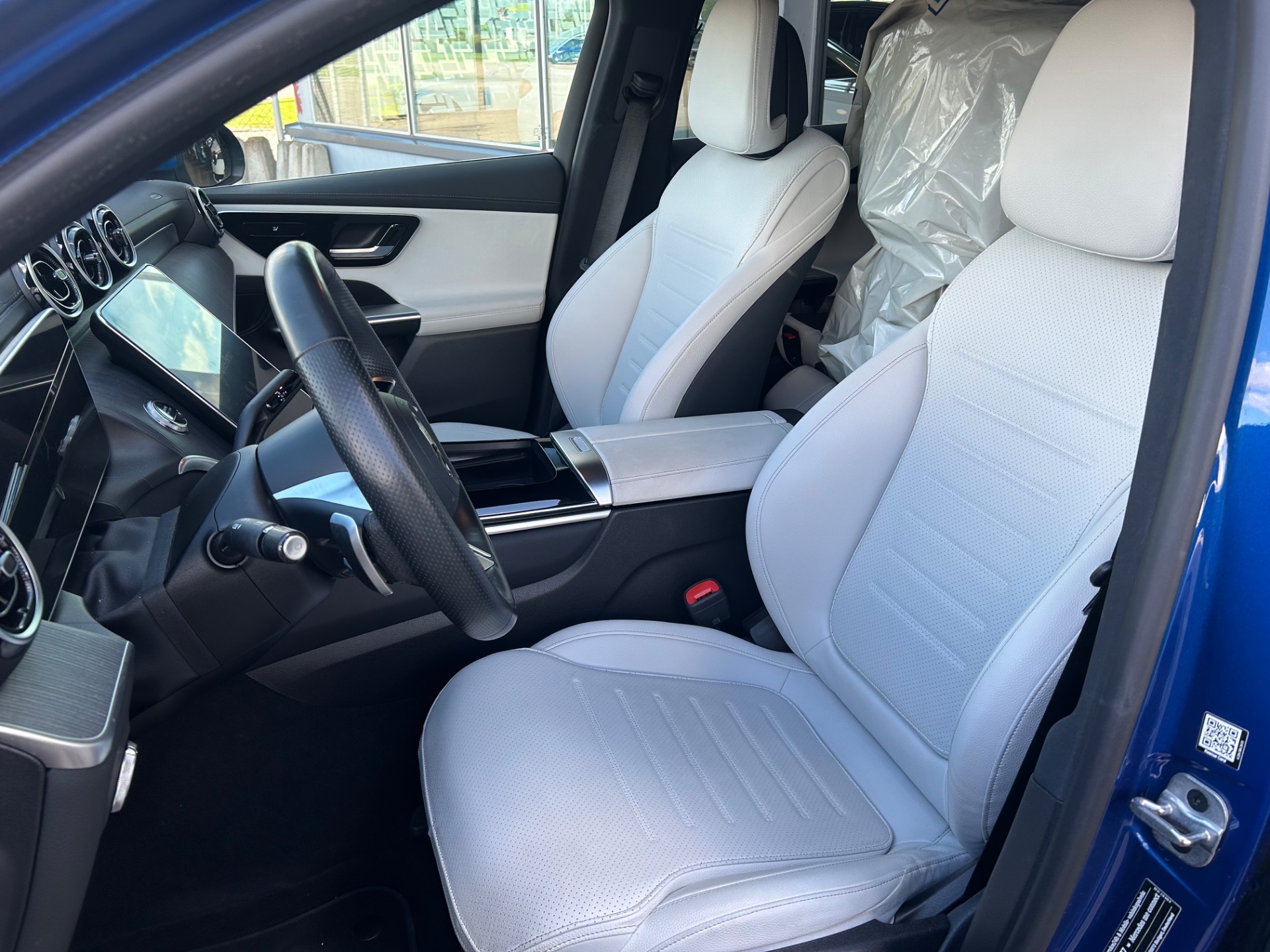 Mercedes-Benz GLC 2023