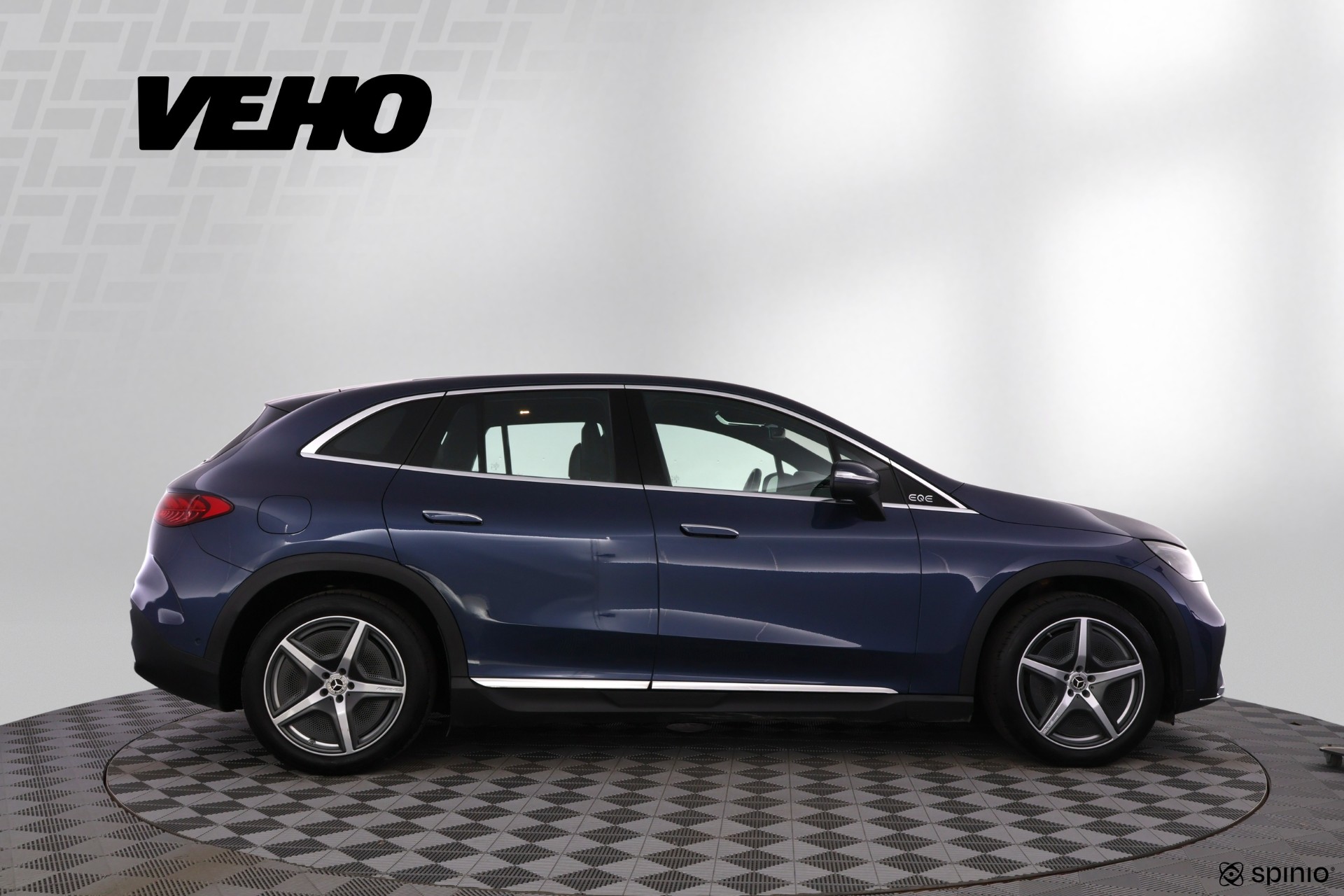 Mercedes-Benz EQE SUV 2024
