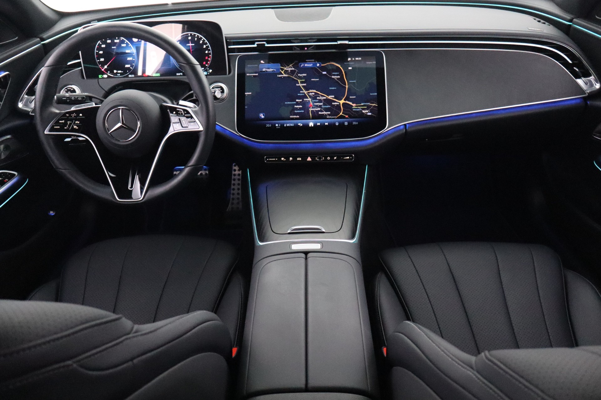 MERCEDES-BENZ E 2025