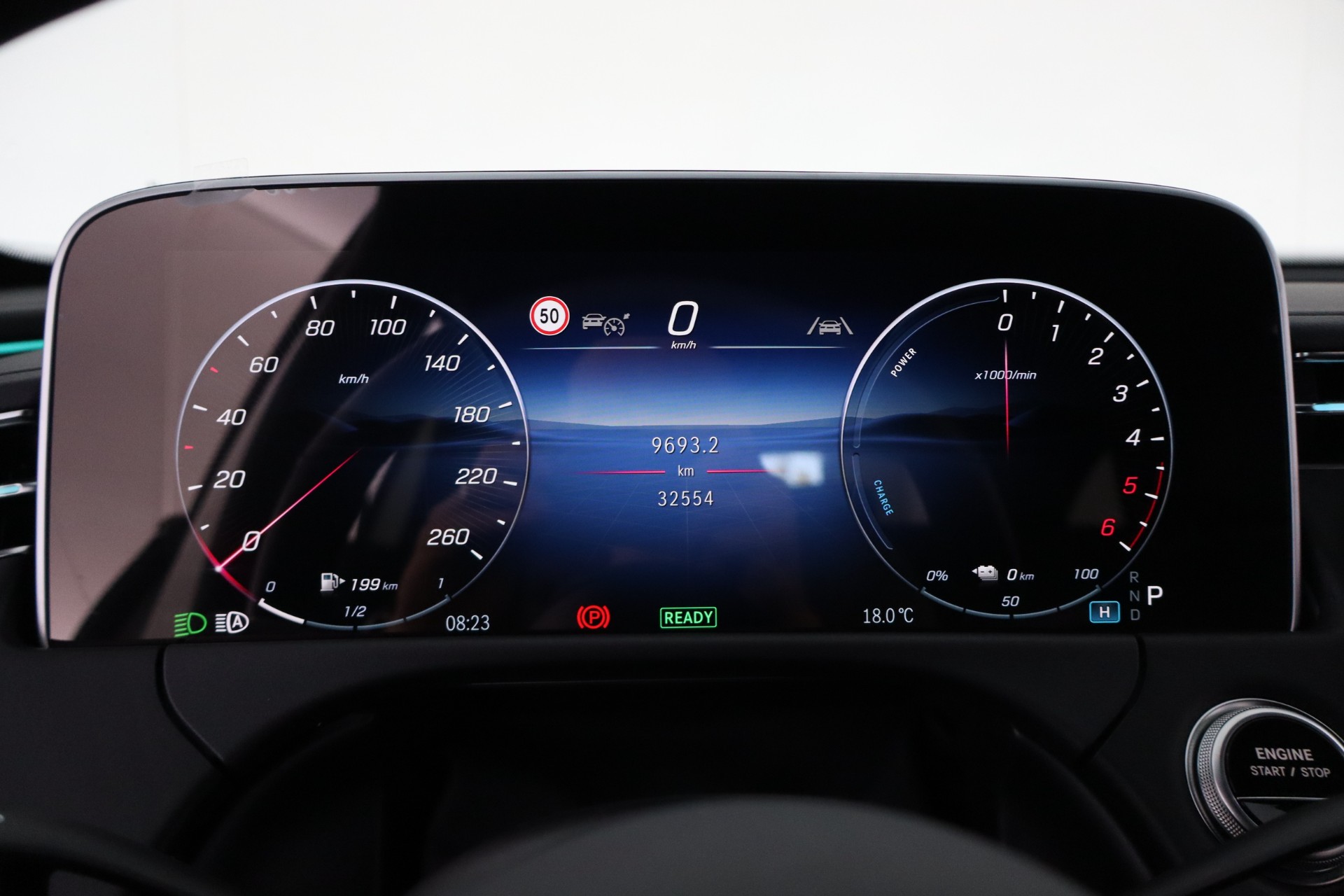MERCEDES-BENZ E 2025