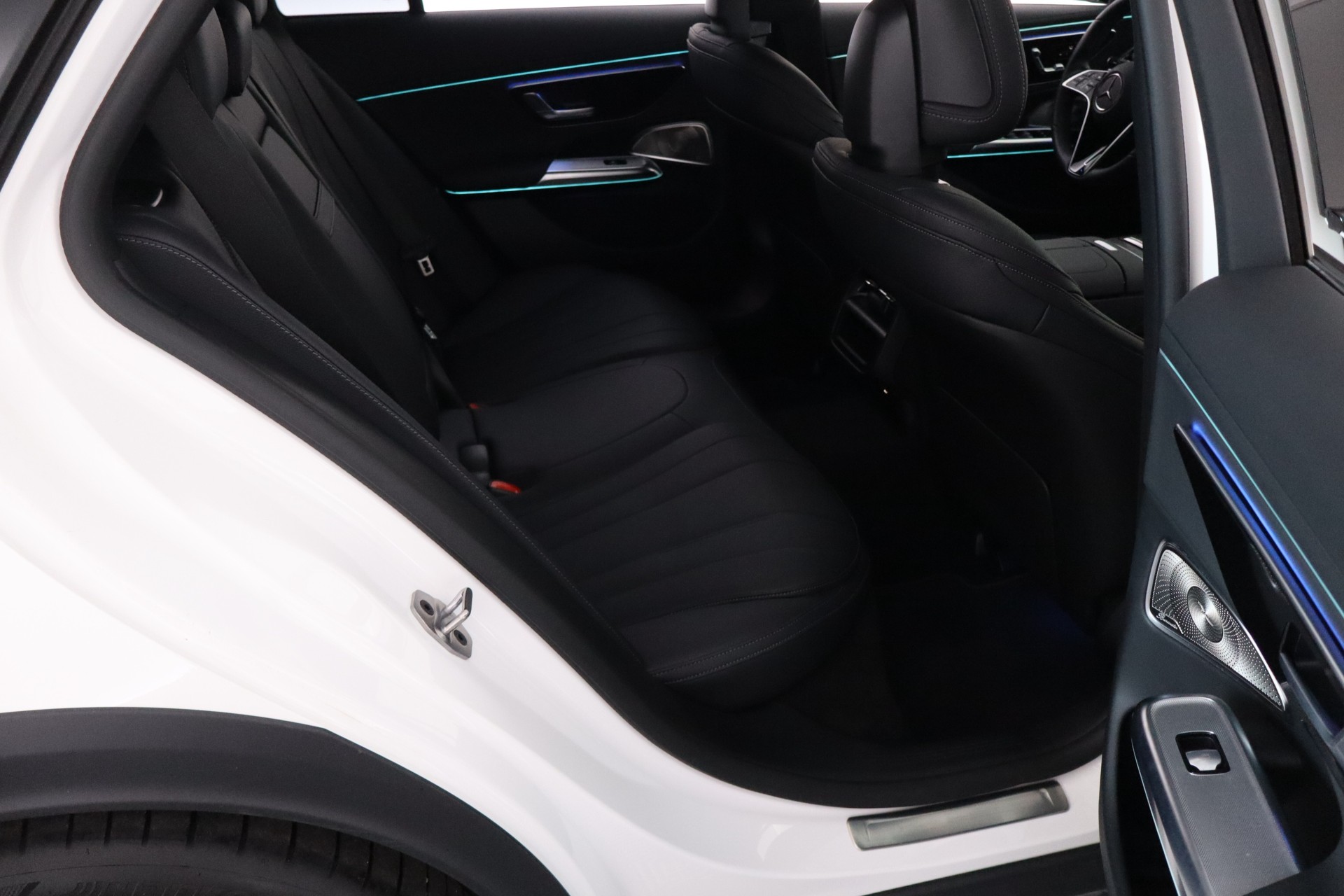 MERCEDES-BENZ E 2025