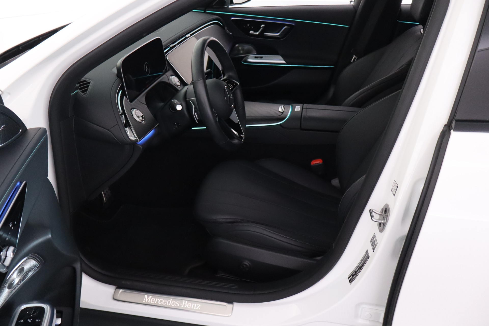 MERCEDES-BENZ E 2025