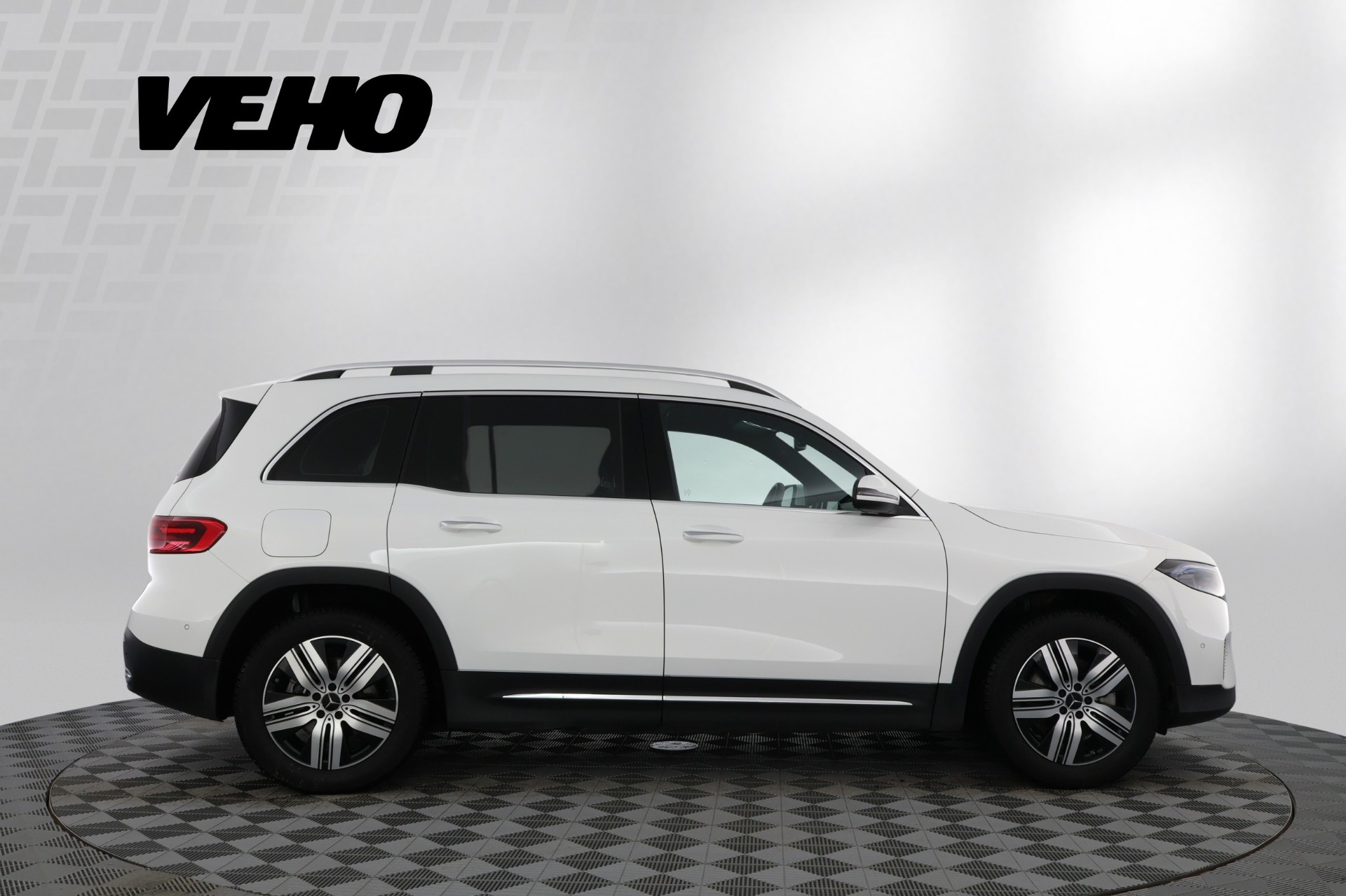 Mercedes-Benz EQB 2025