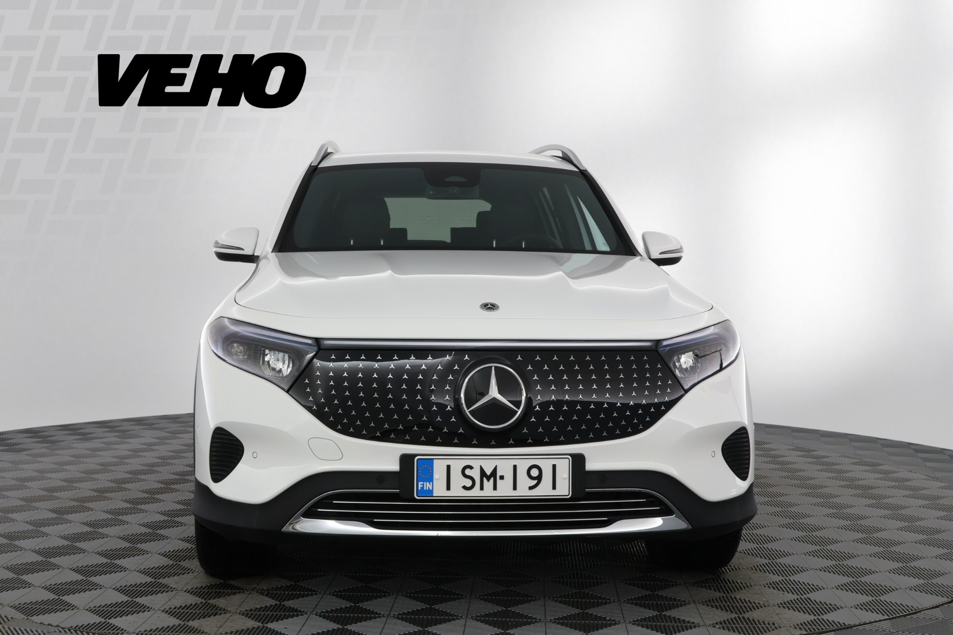 Mercedes-Benz EQB 2025