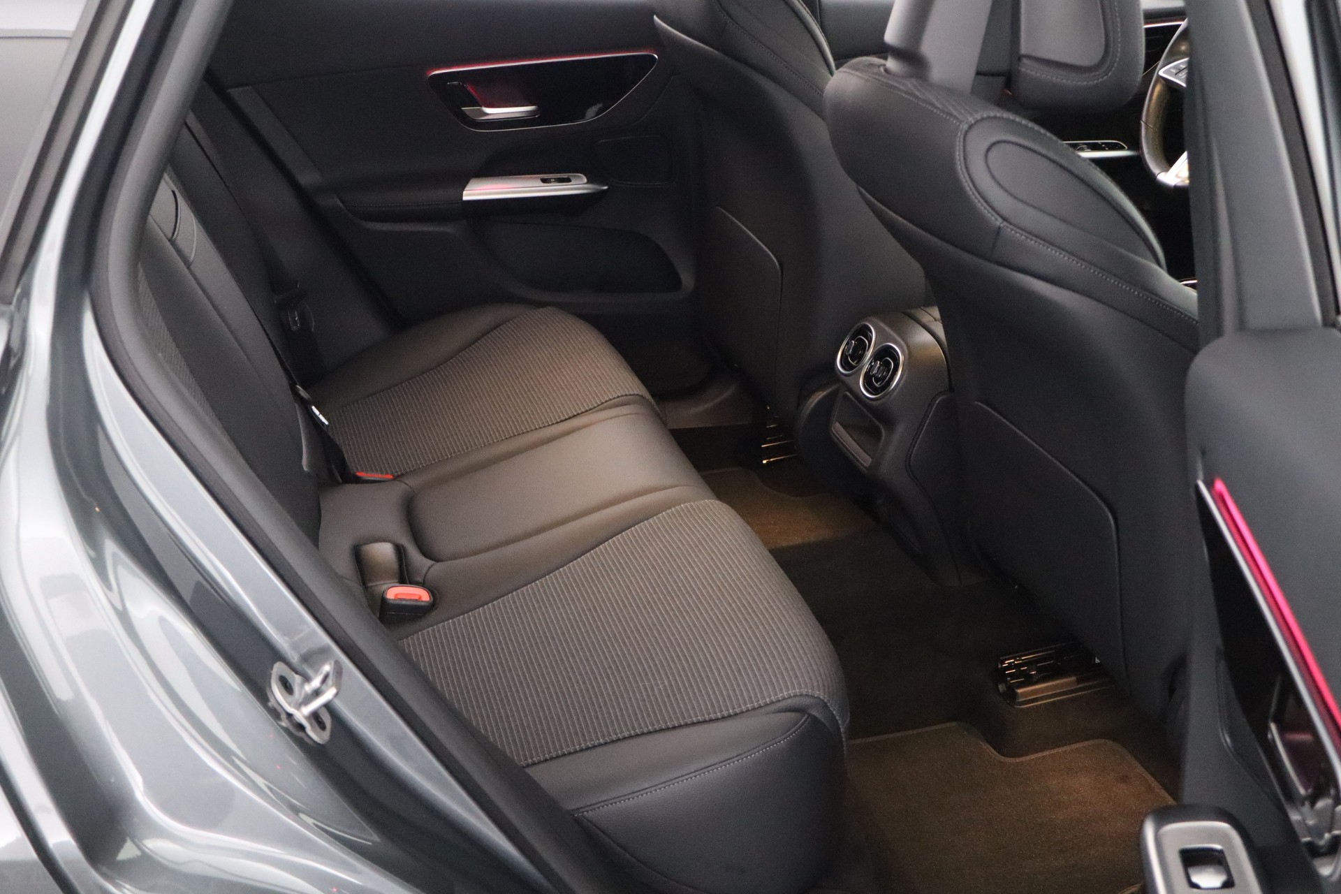 MERCEDES-BENZ GLC 2023