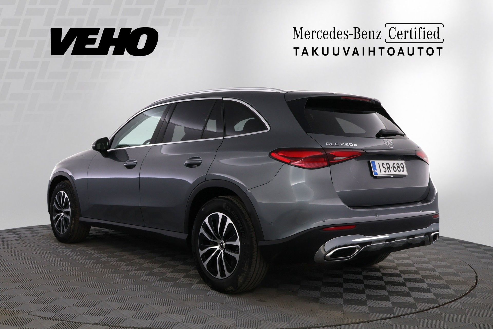 MERCEDES-BENZ GLC 2023