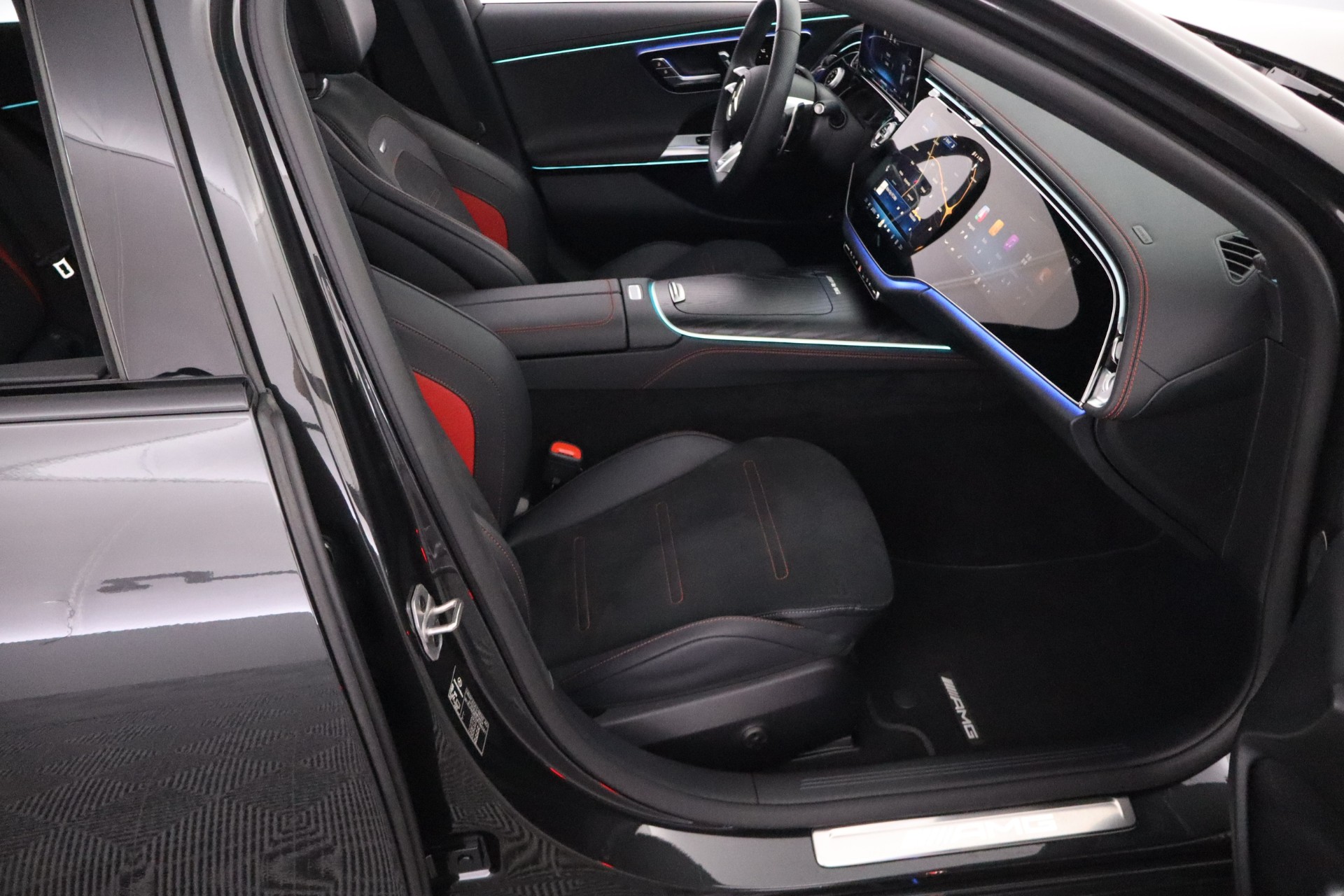 MERCEDES-BENZ E 53 AMG 2025