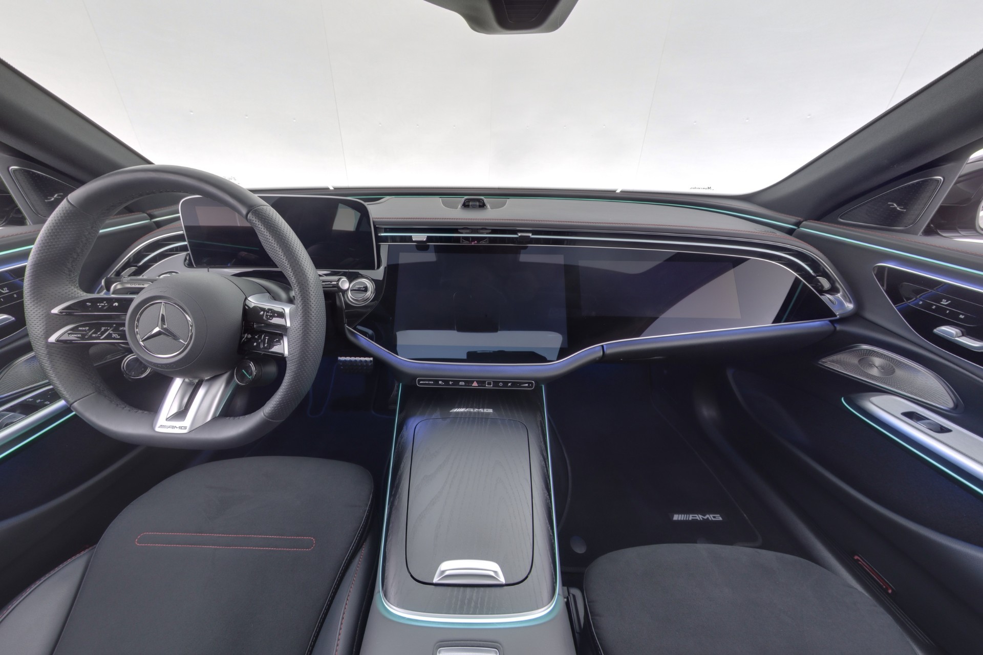 MERCEDES-BENZ E 53 AMG 2025