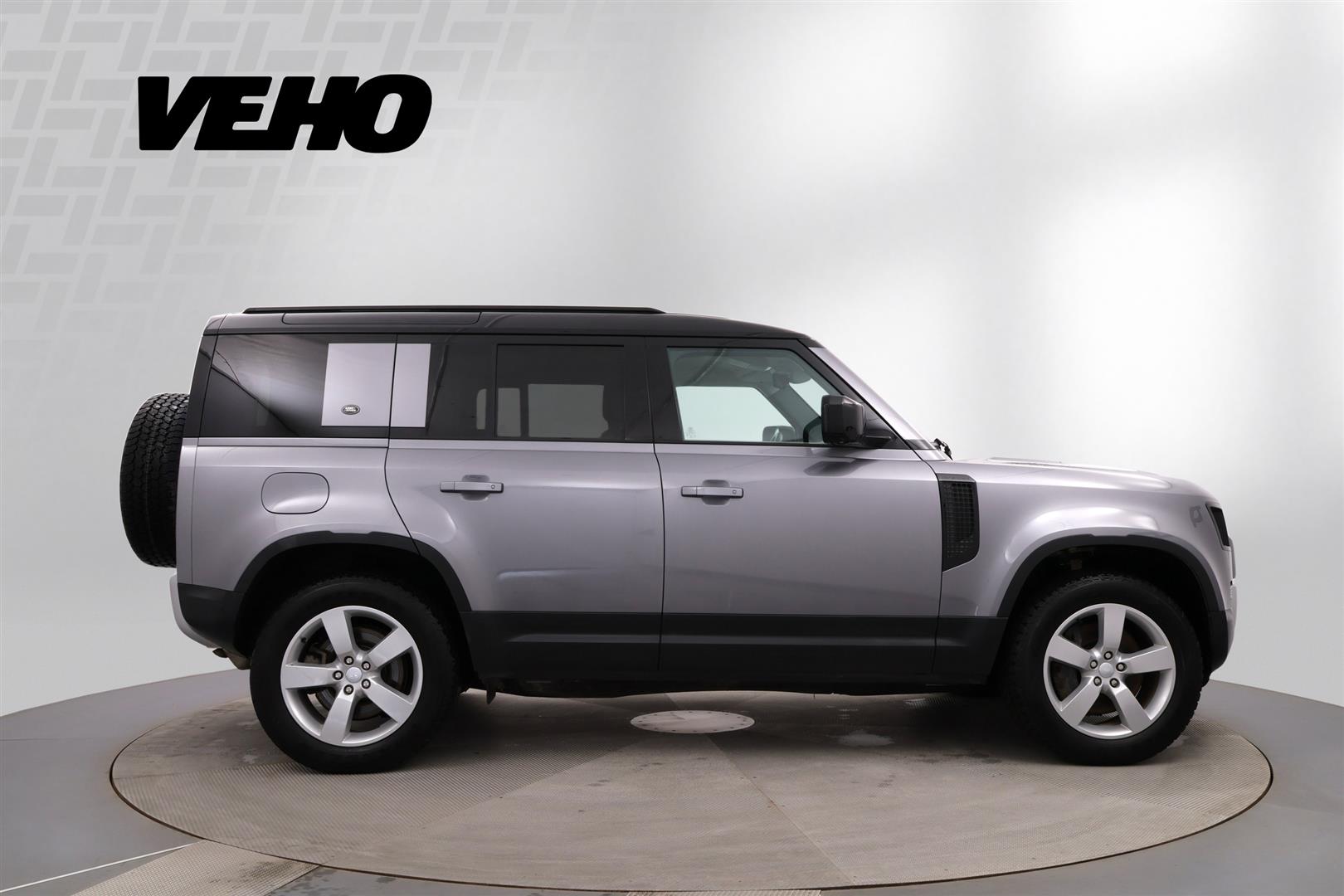 Land Rover Defender 2022