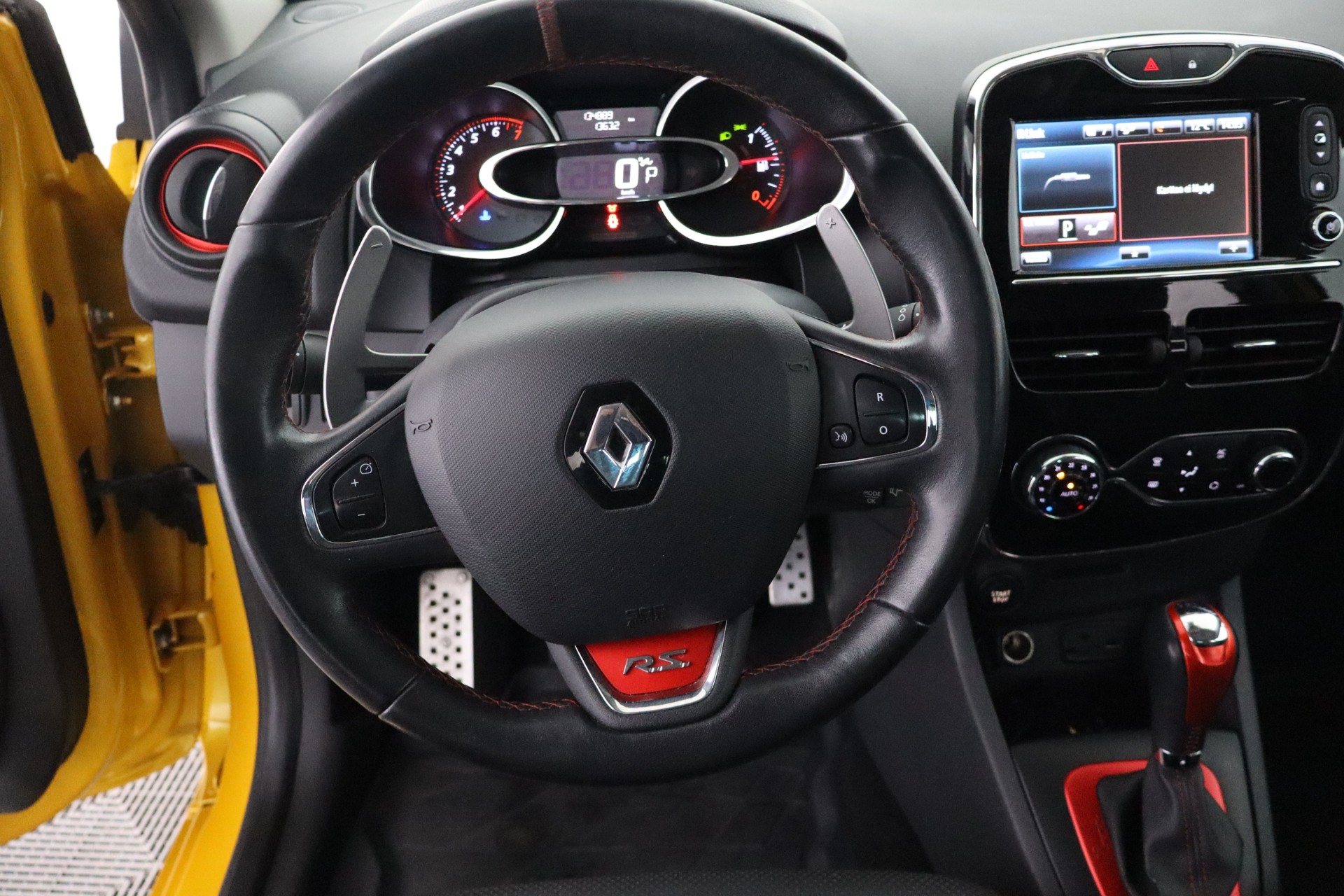 RENAULT CLIO 2014