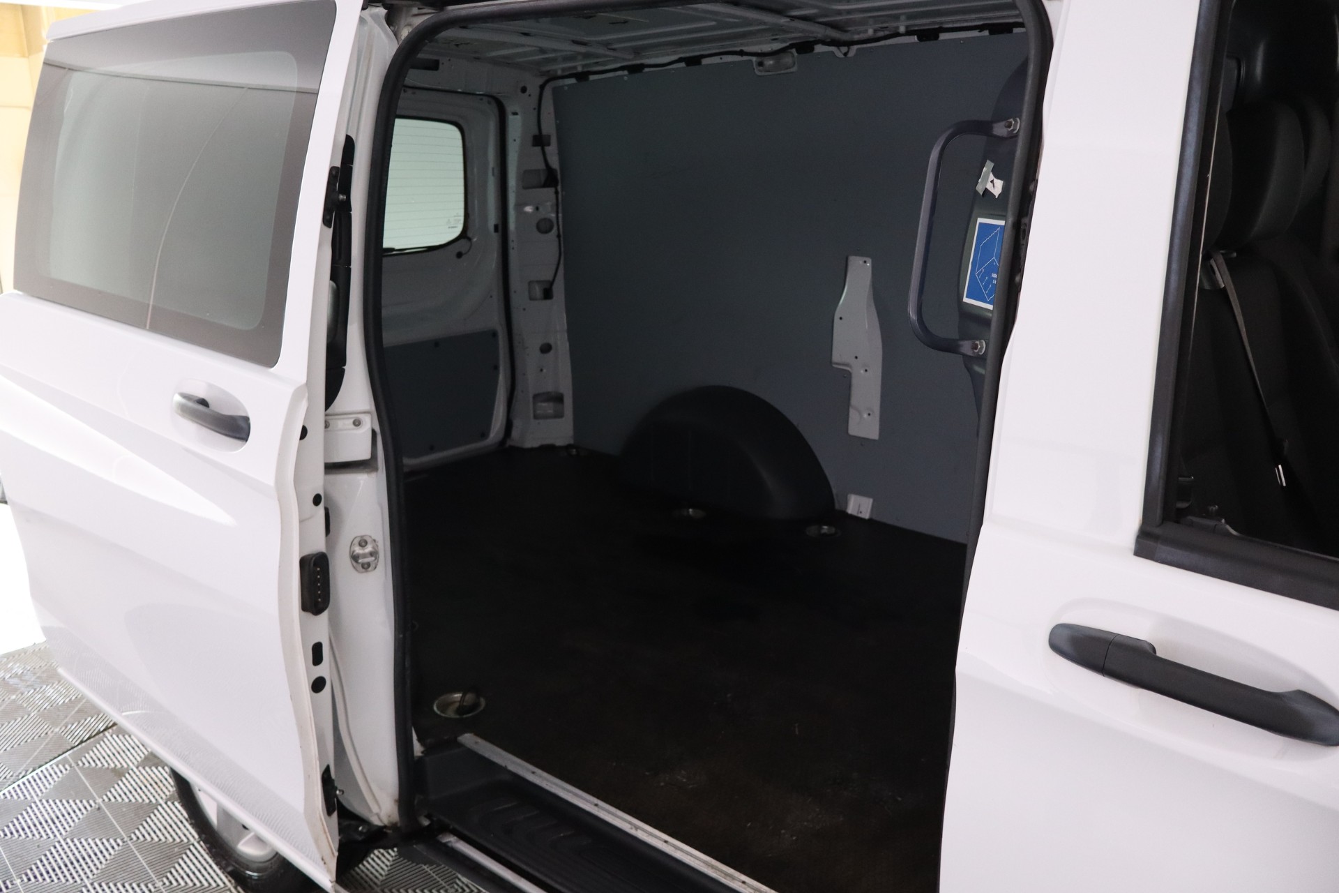 MERCEDES-BENZ VITO 2020