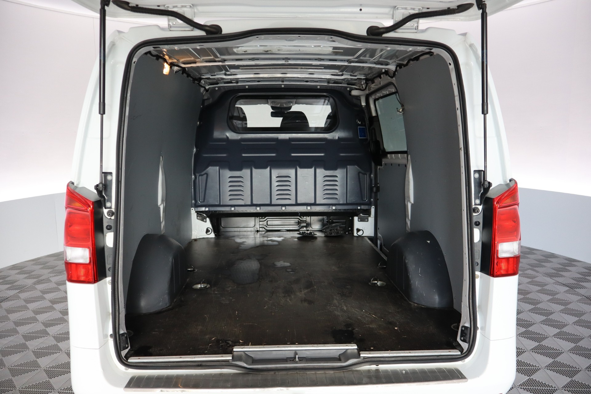 MERCEDES-BENZ VITO 2020