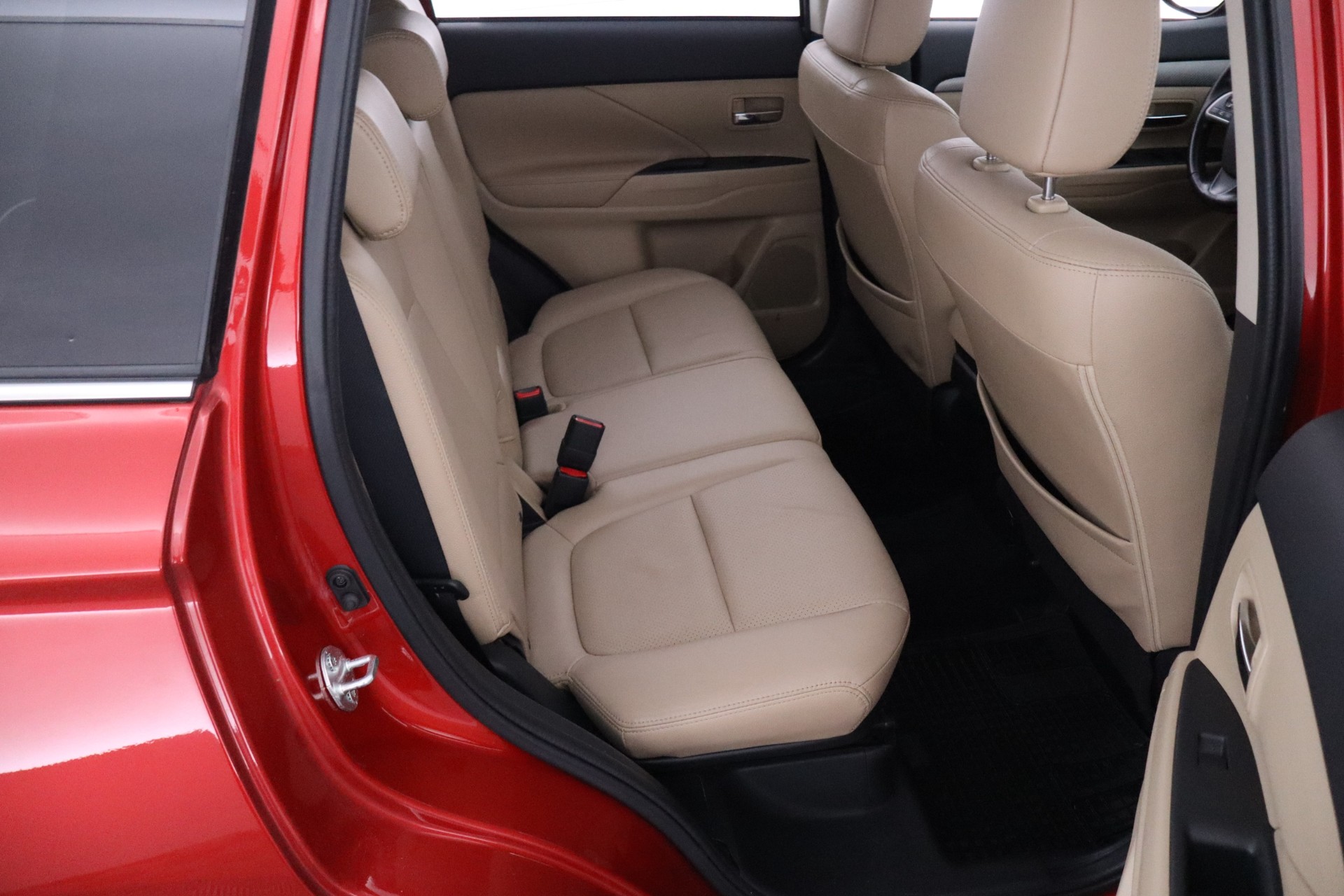 Mitsubishi Outlander 2014