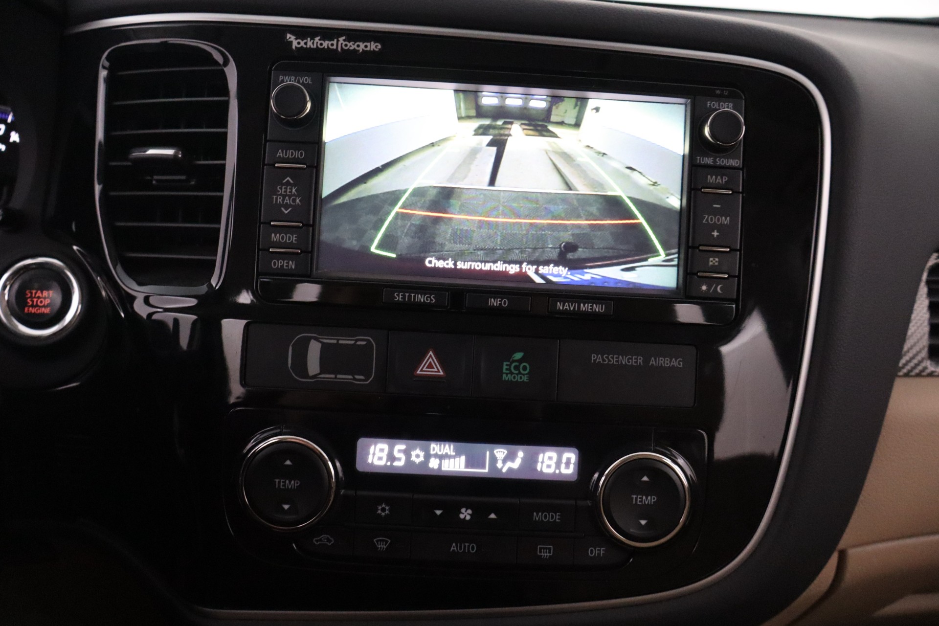 Mitsubishi Outlander 2014