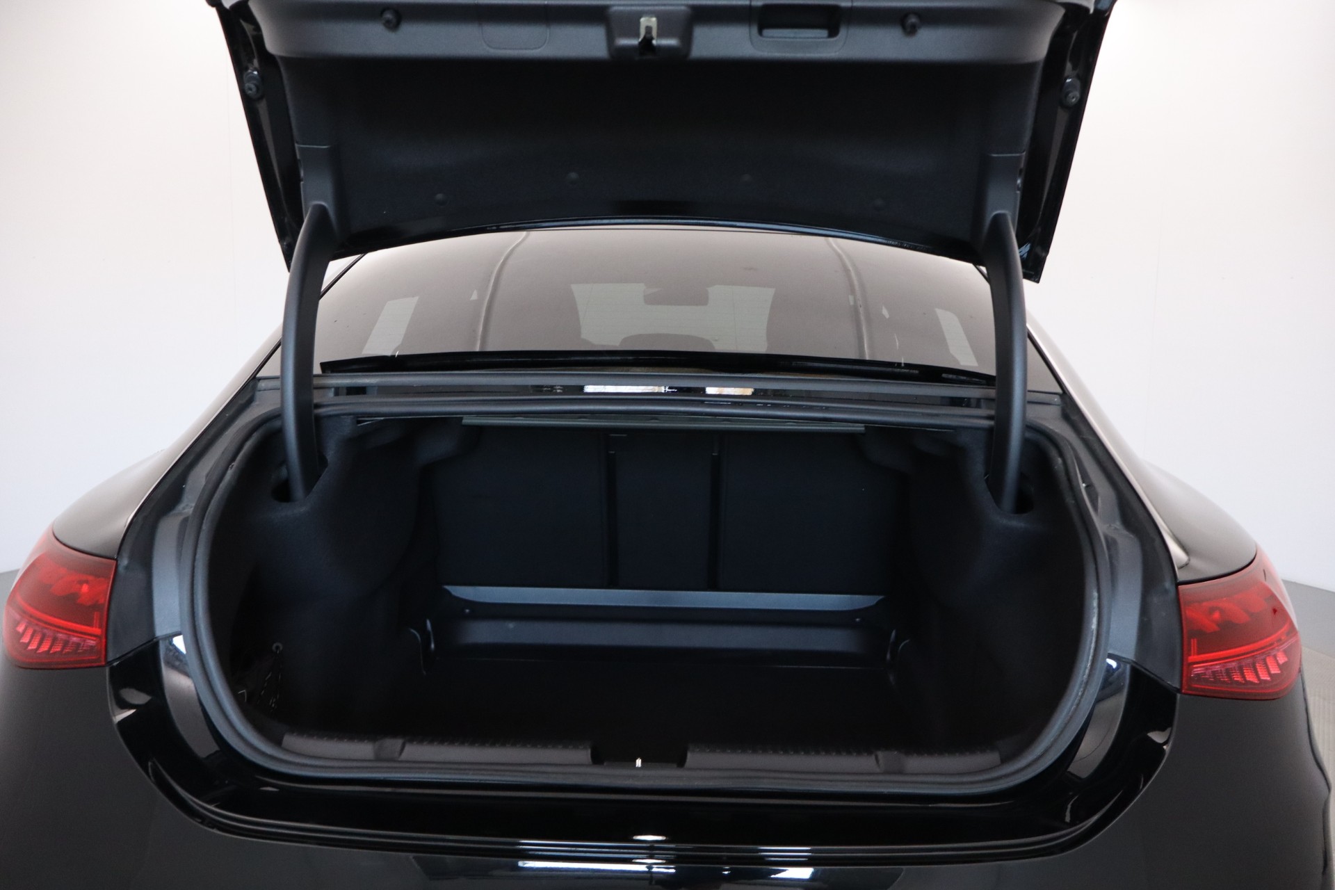 Mercedes-Benz EQE 2024