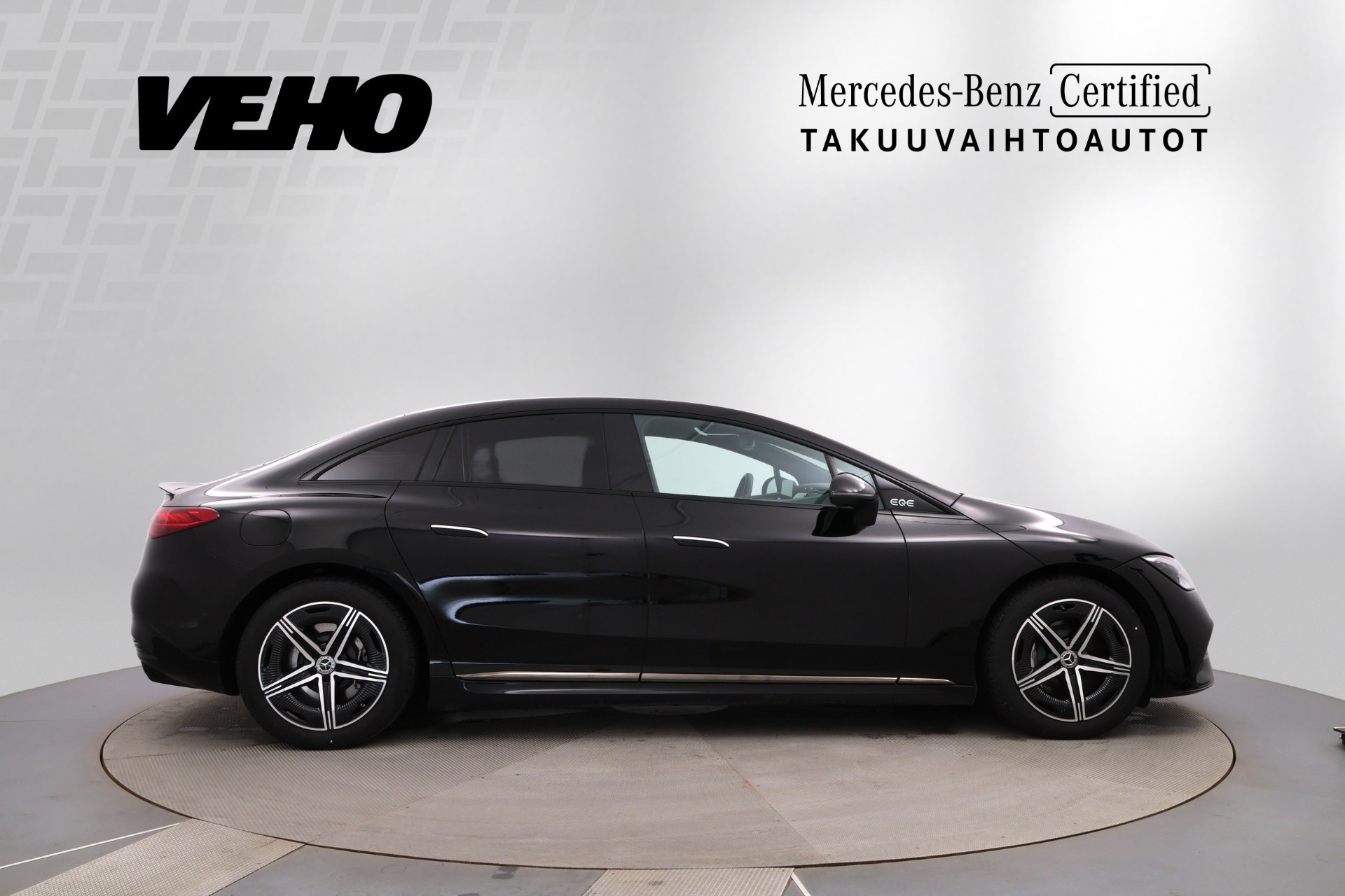 Mercedes-Benz EQE 2024