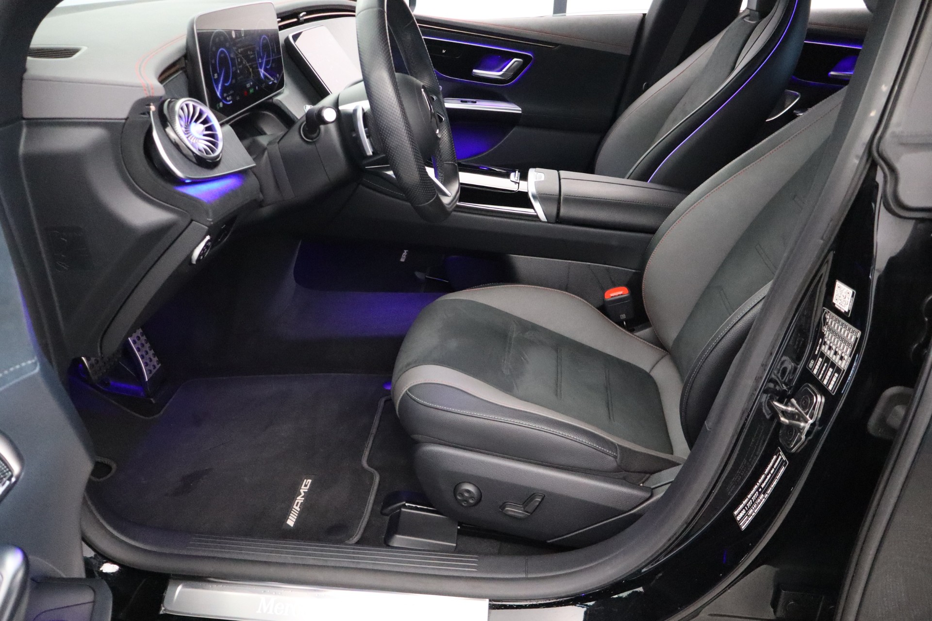 Mercedes-Benz EQE 2024