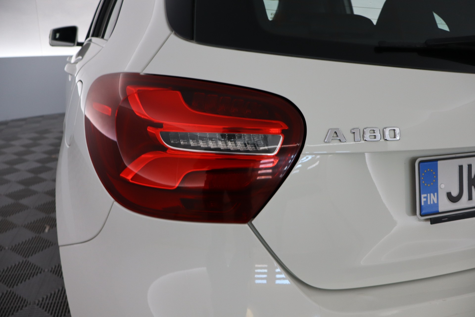 Mercedes-Benz A 2017