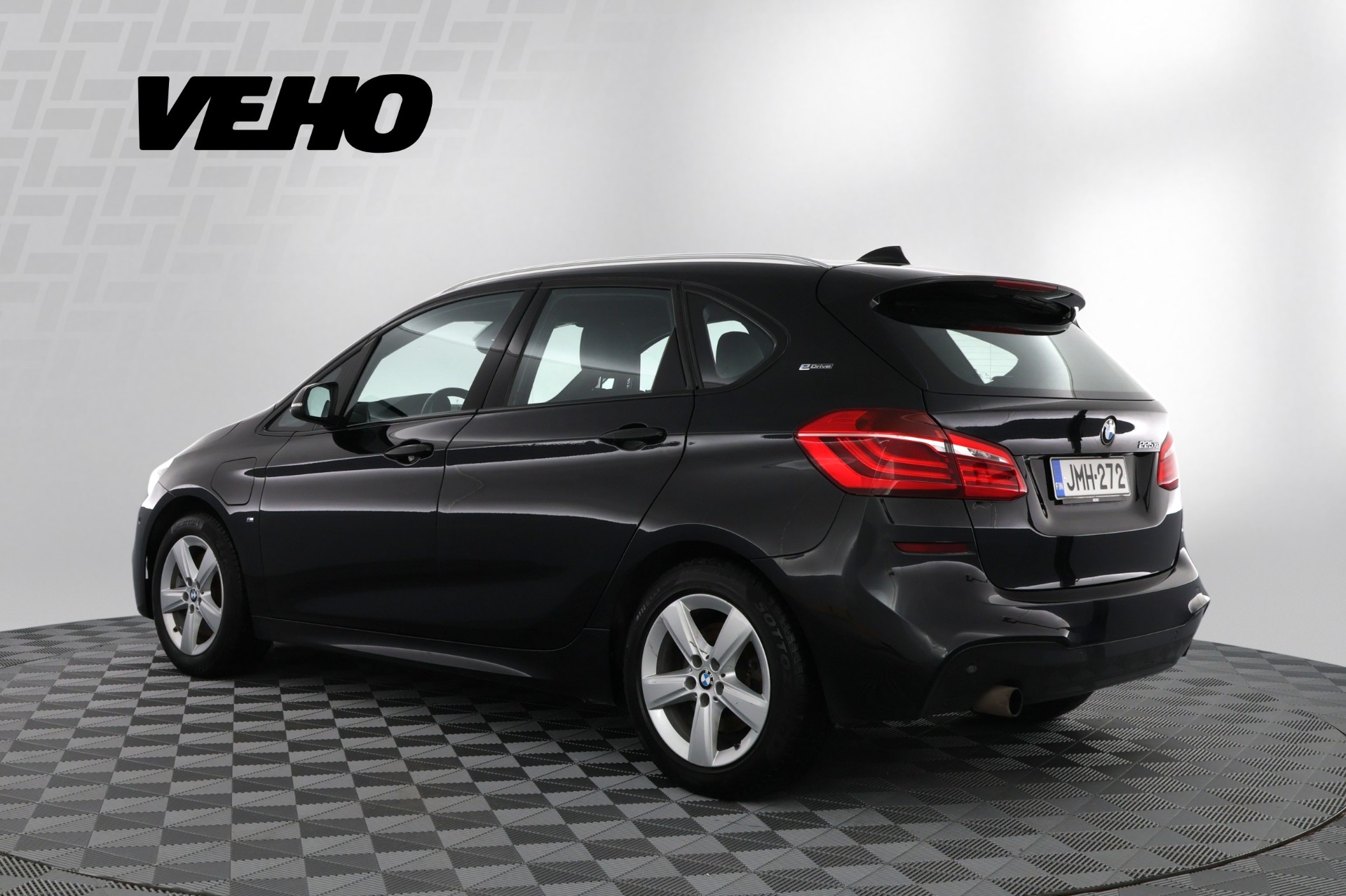 BMW 225 2017