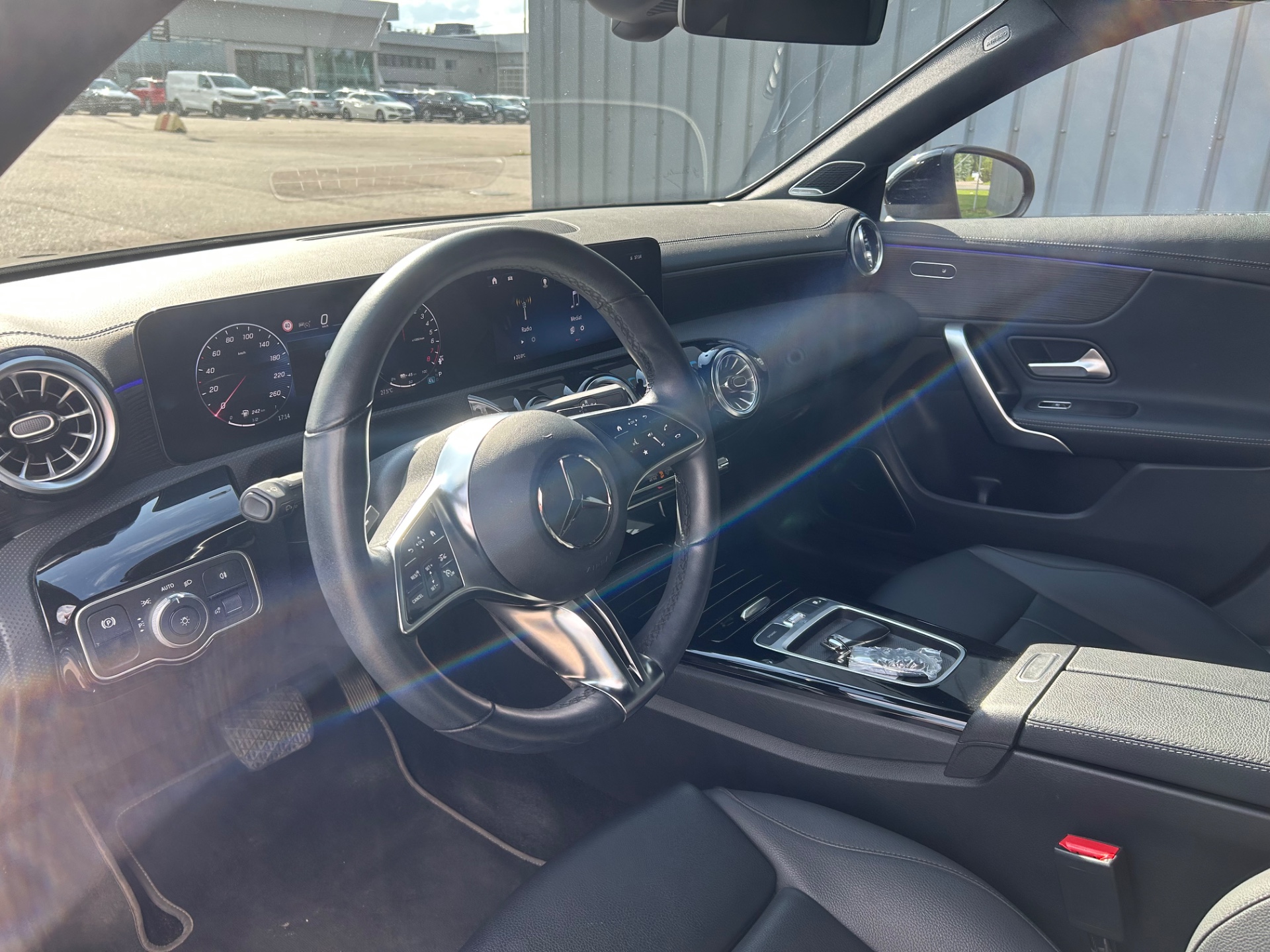 MERCEDES-BENZ CLA 2023