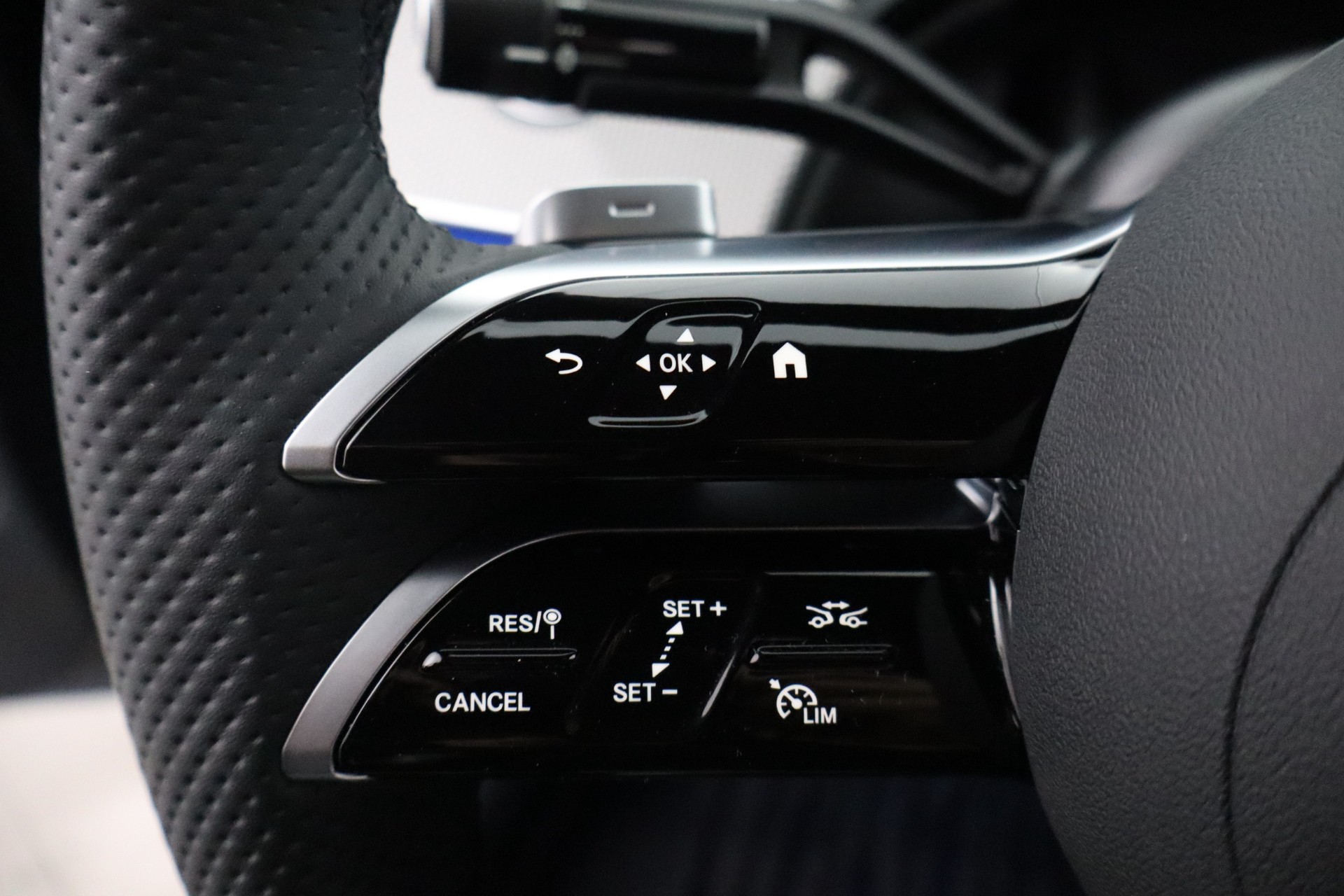 Mercedes-Benz E 2024