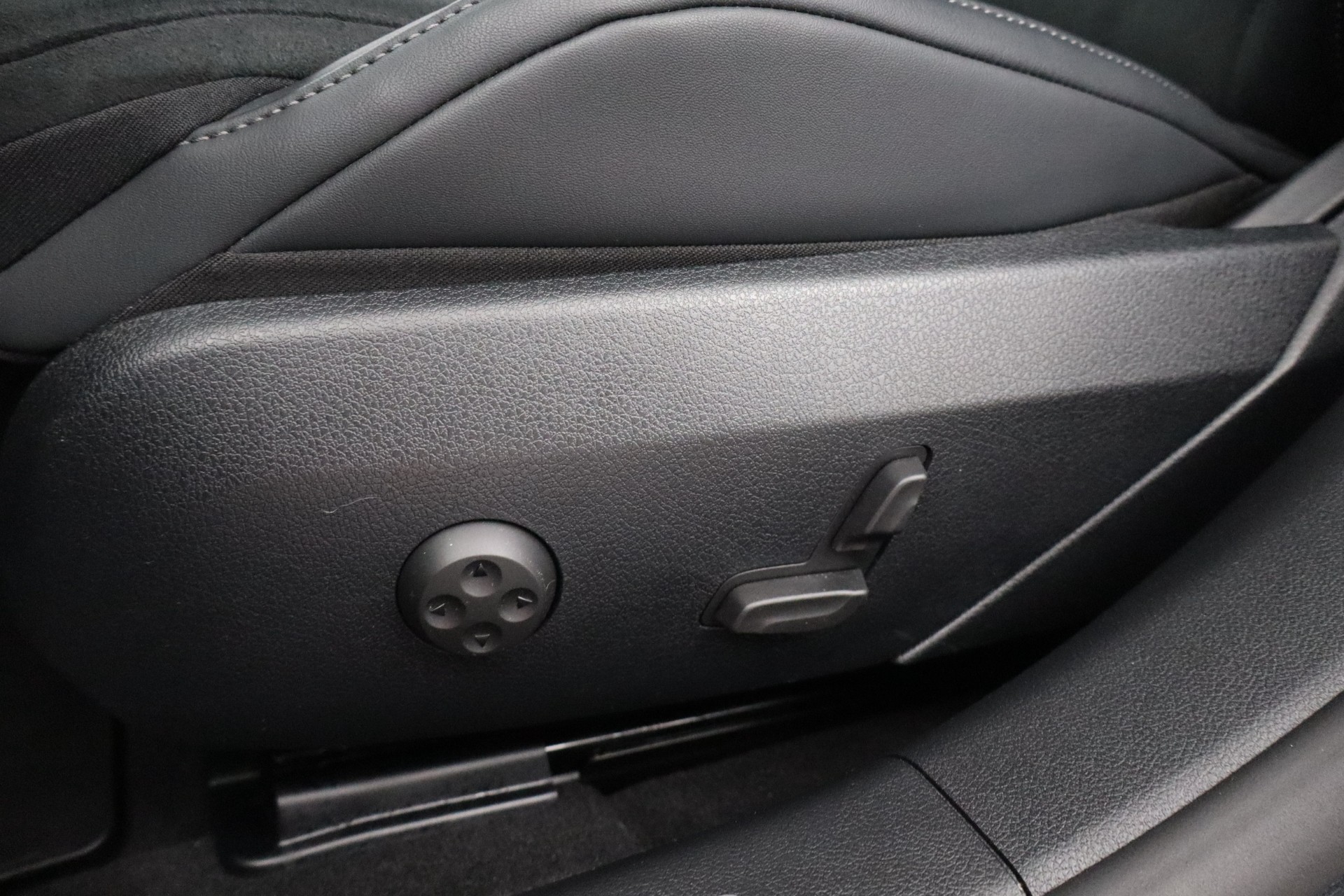 Mercedes-Benz E 2024