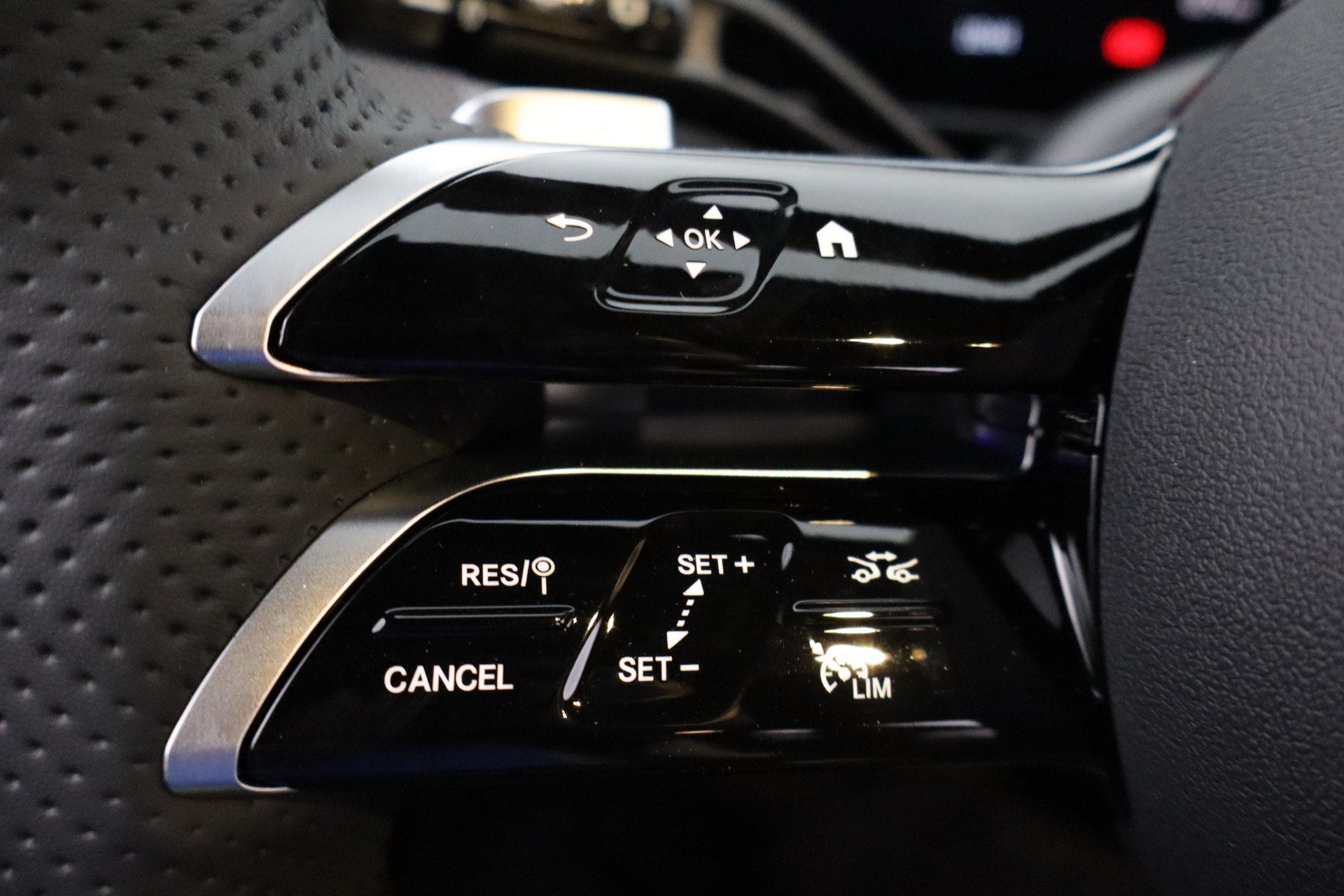 Mercedes-Benz GLC 2025