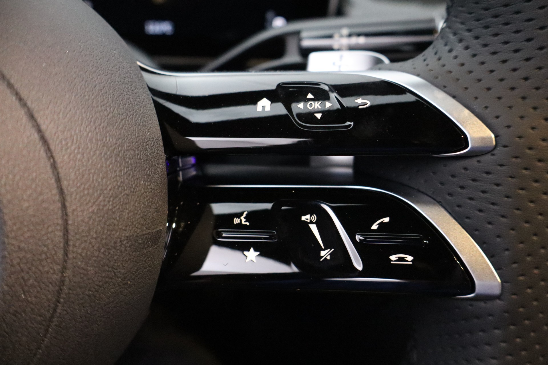 Mercedes-Benz GLC 2025