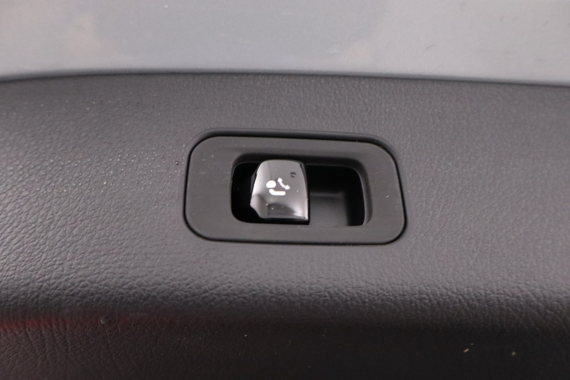 Mercedes-Benz GLC 2025