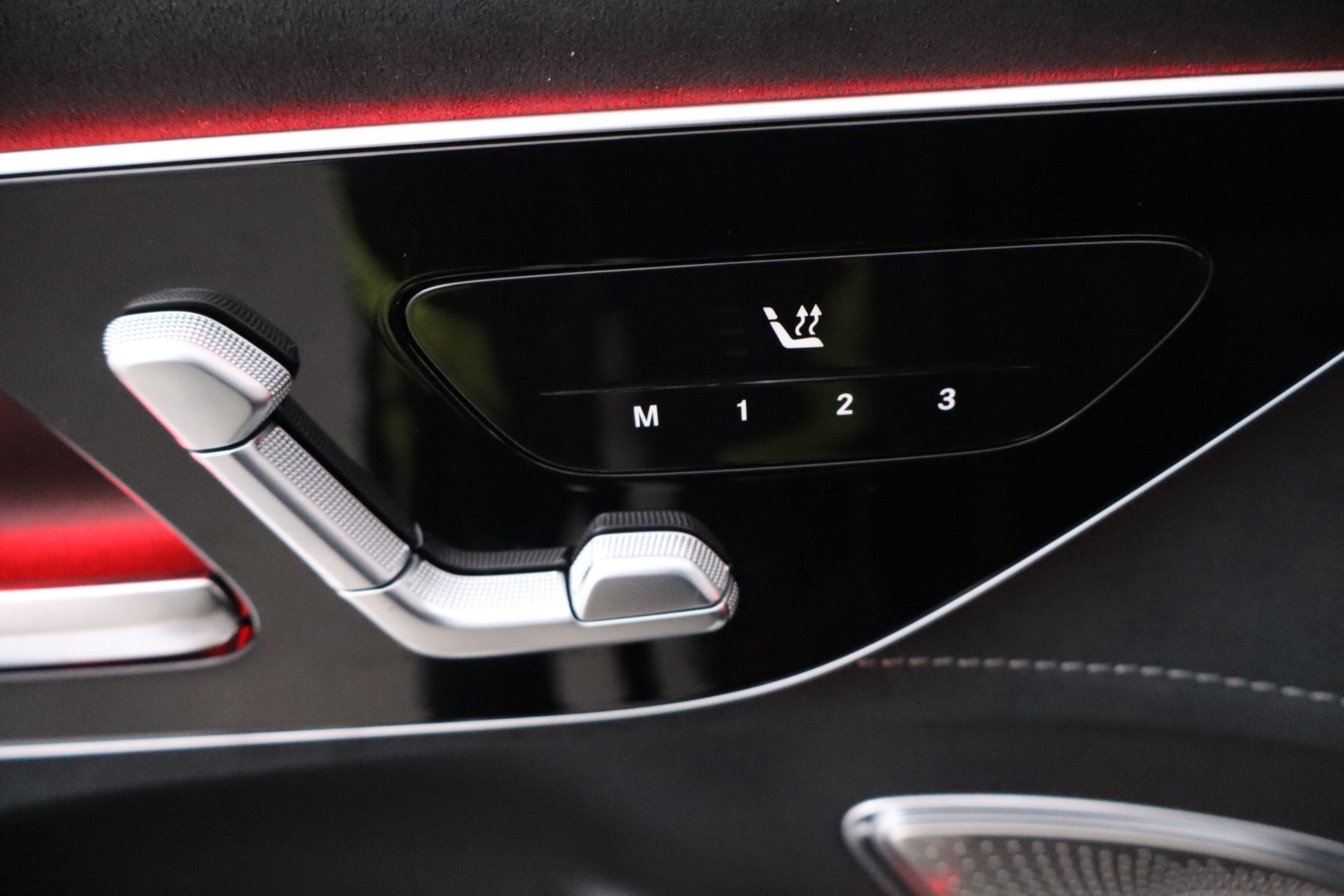 Mercedes-Benz EQE 2025