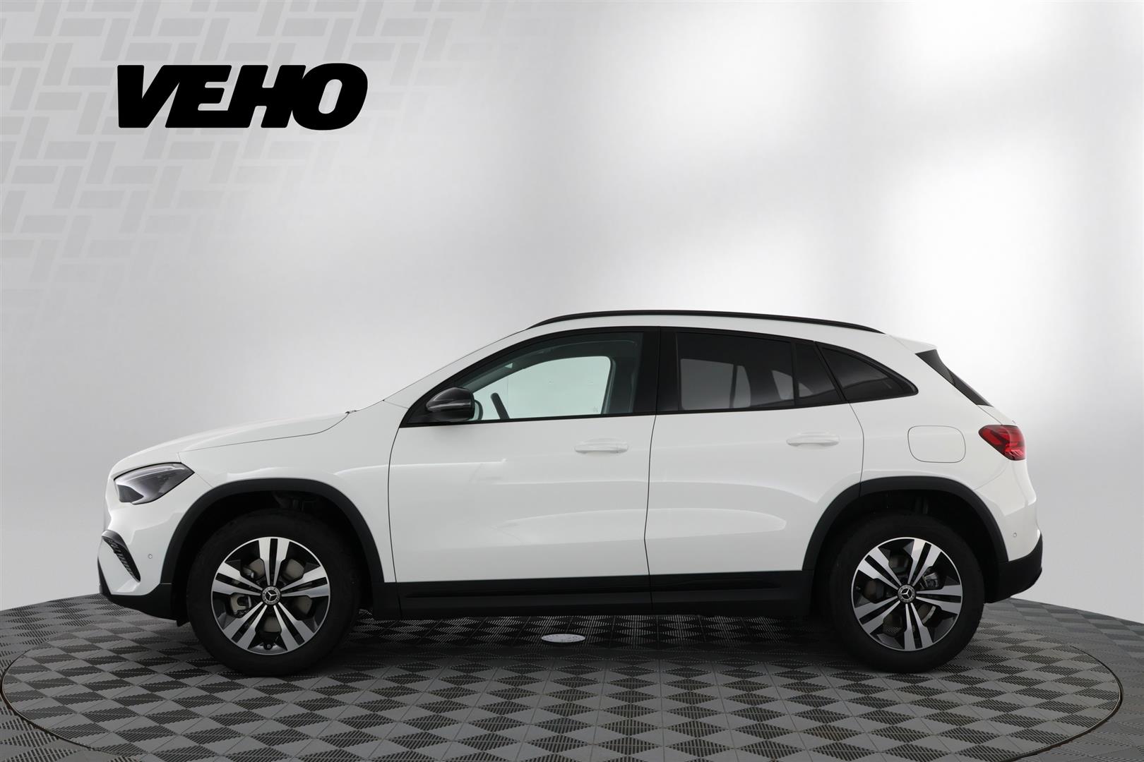 Mercedes-Benz GLA 2025