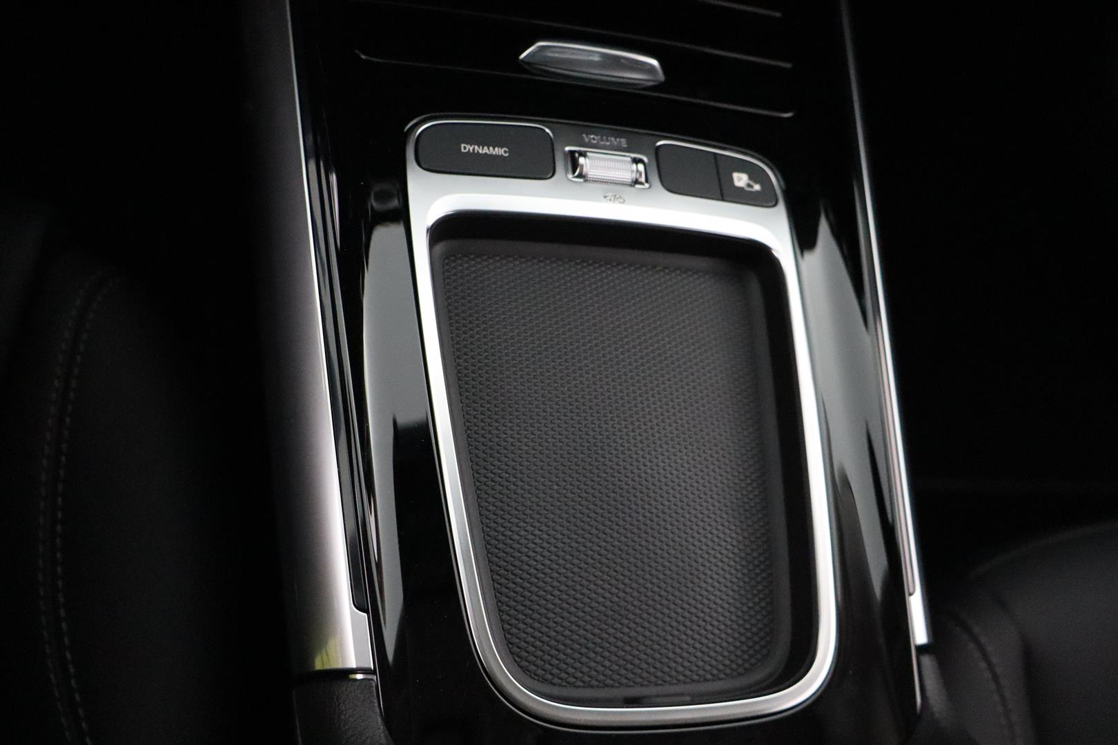 Mercedes-Benz GLA 2025