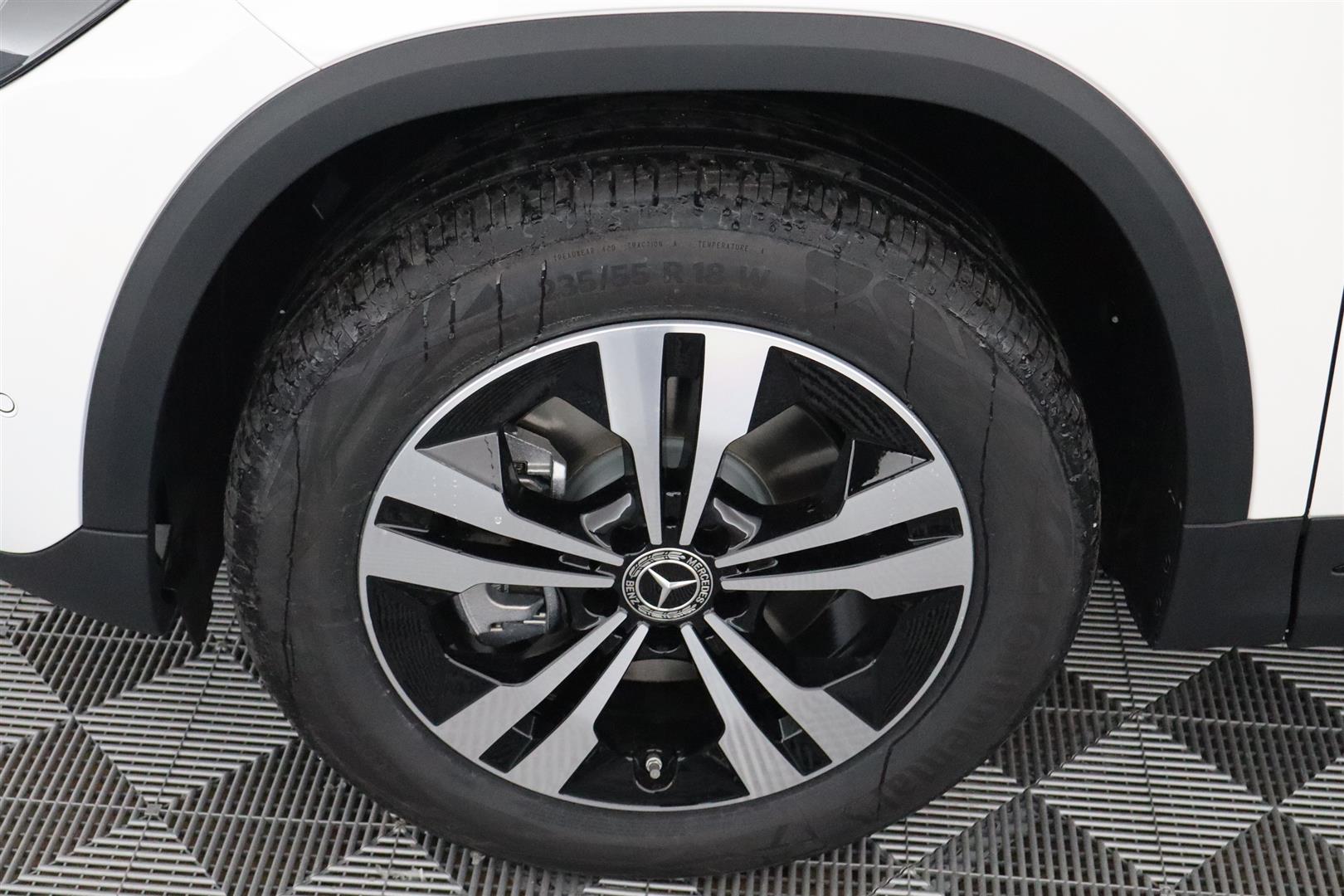 Mercedes-Benz GLA 2025