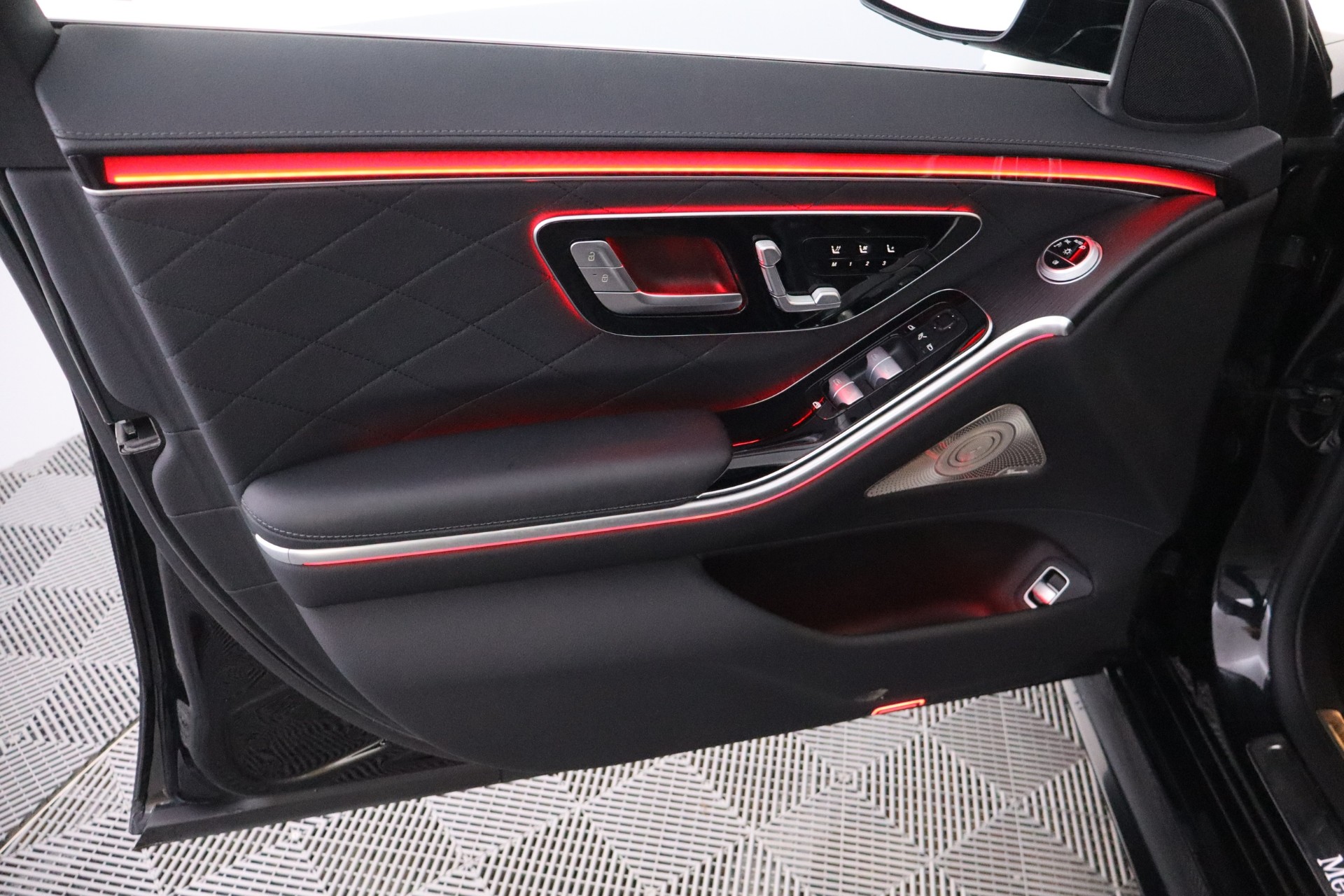 MERCEDES-BENZ S 2022