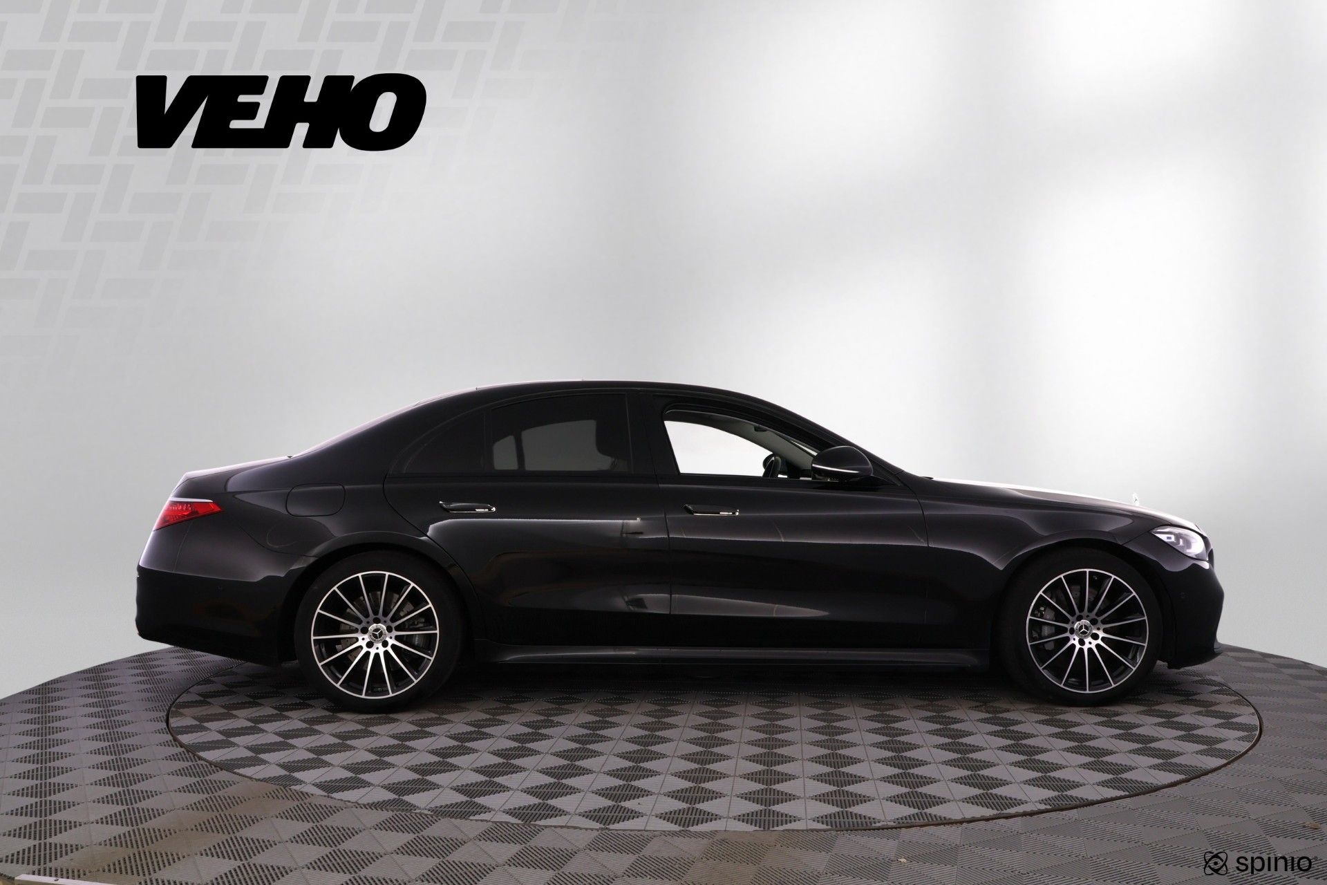 MERCEDES-BENZ S 2022