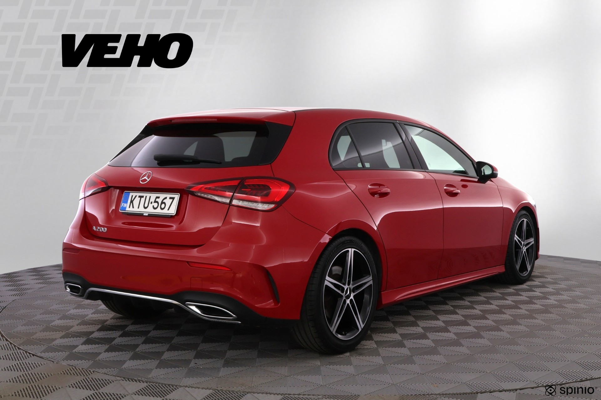 MERCEDES-BENZ A 2018