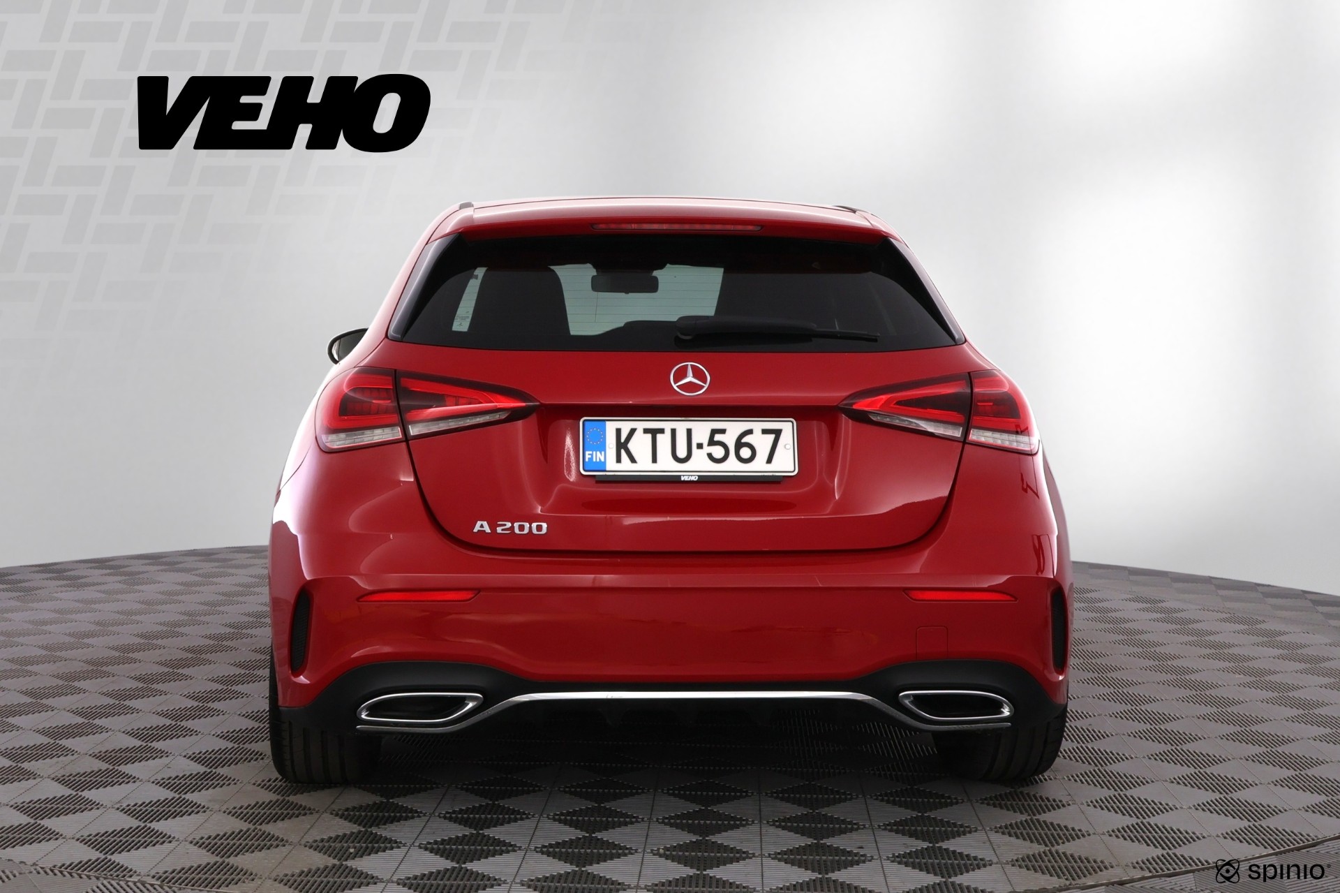 MERCEDES-BENZ A 2018