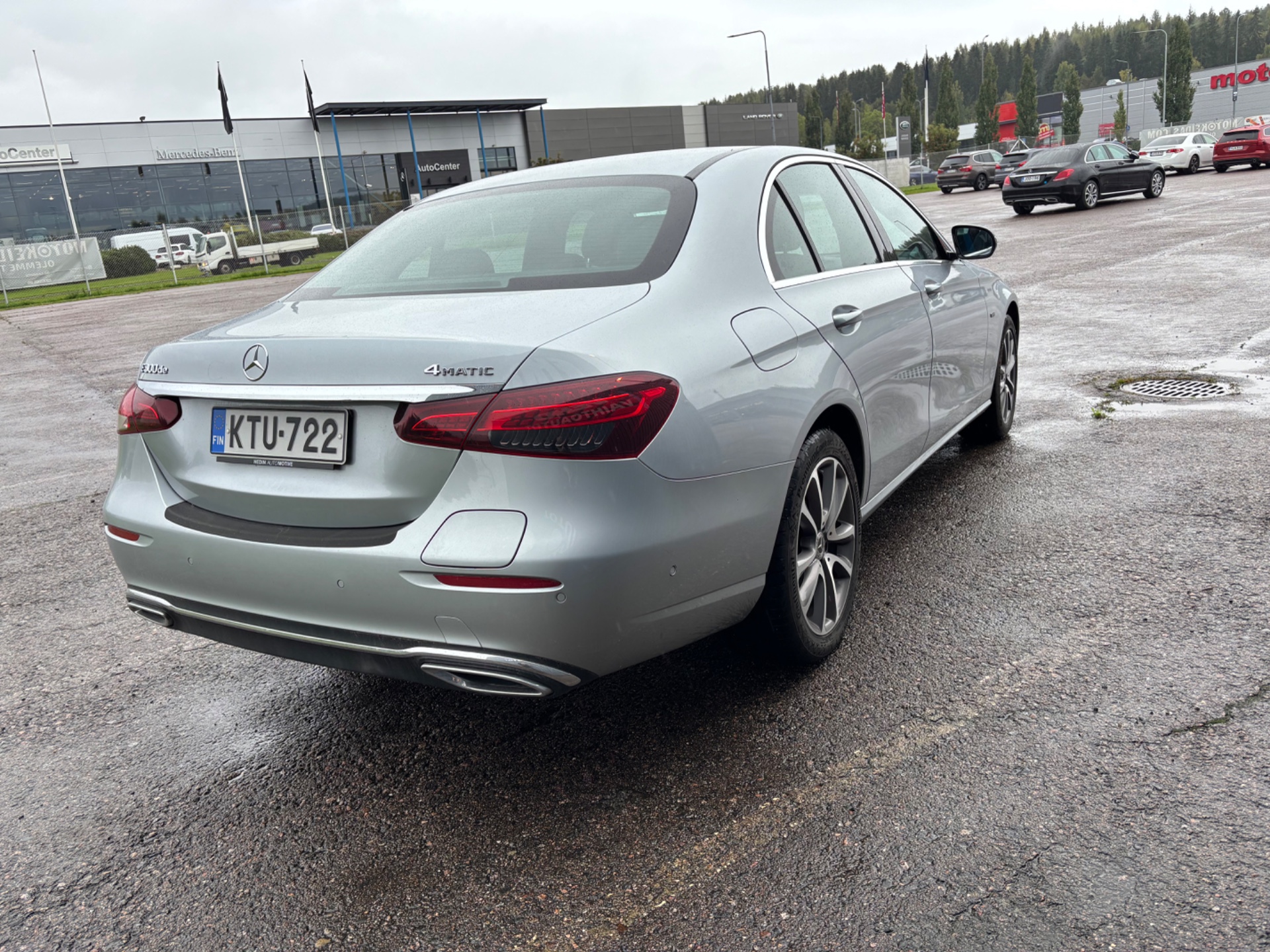 MERCEDES-BENZ E 2020