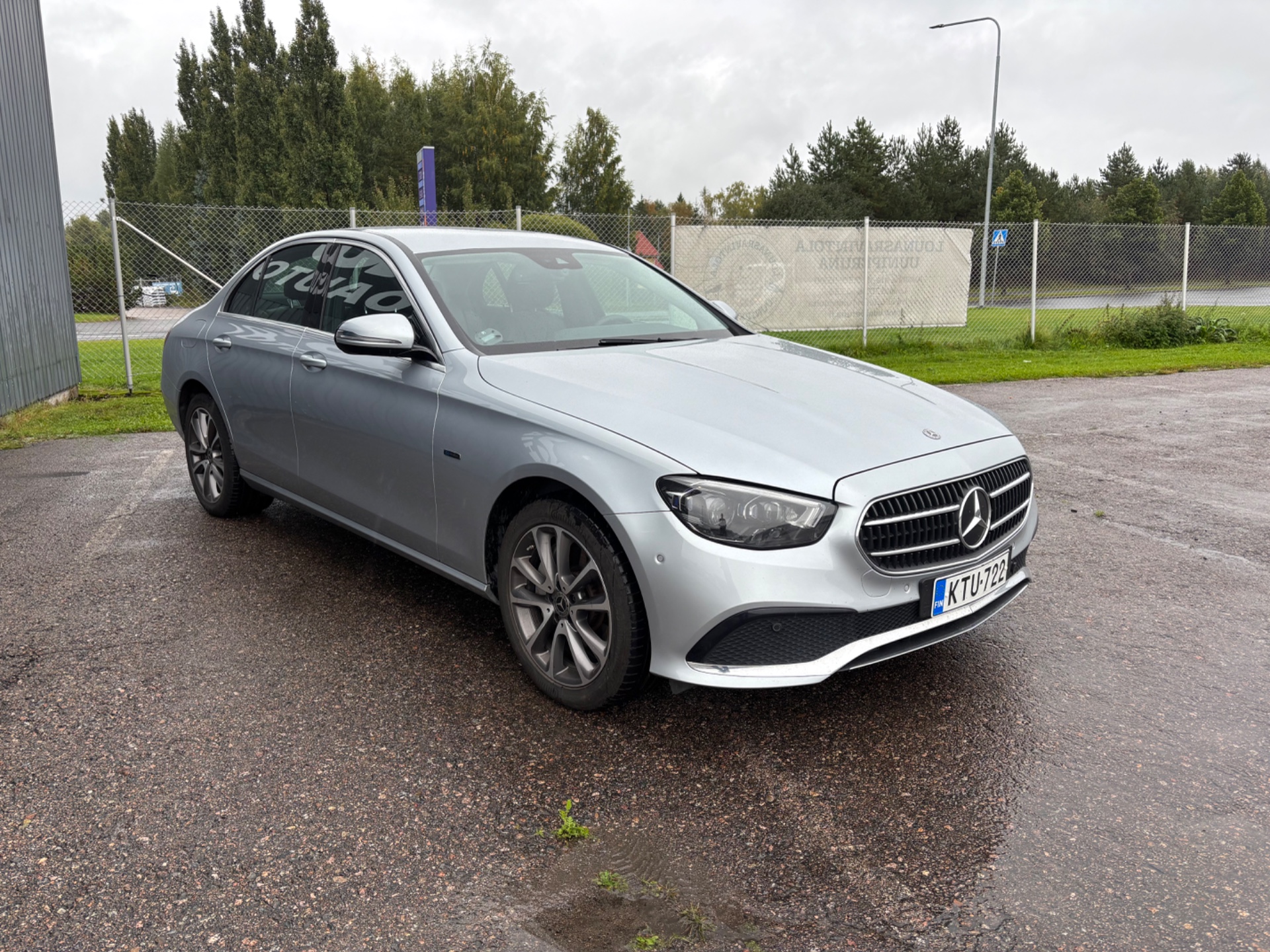 MERCEDES-BENZ E 2020