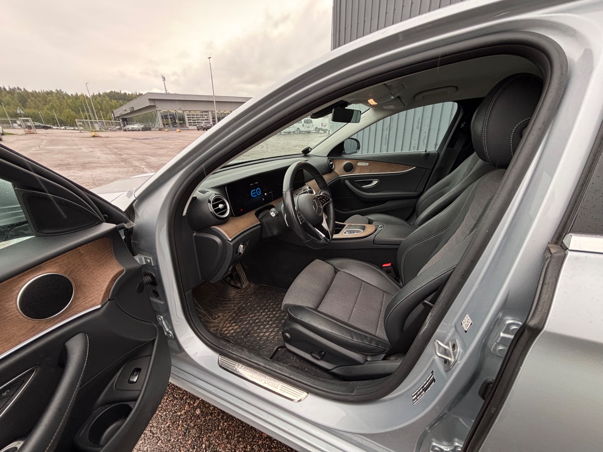 MERCEDES-BENZ E 2020