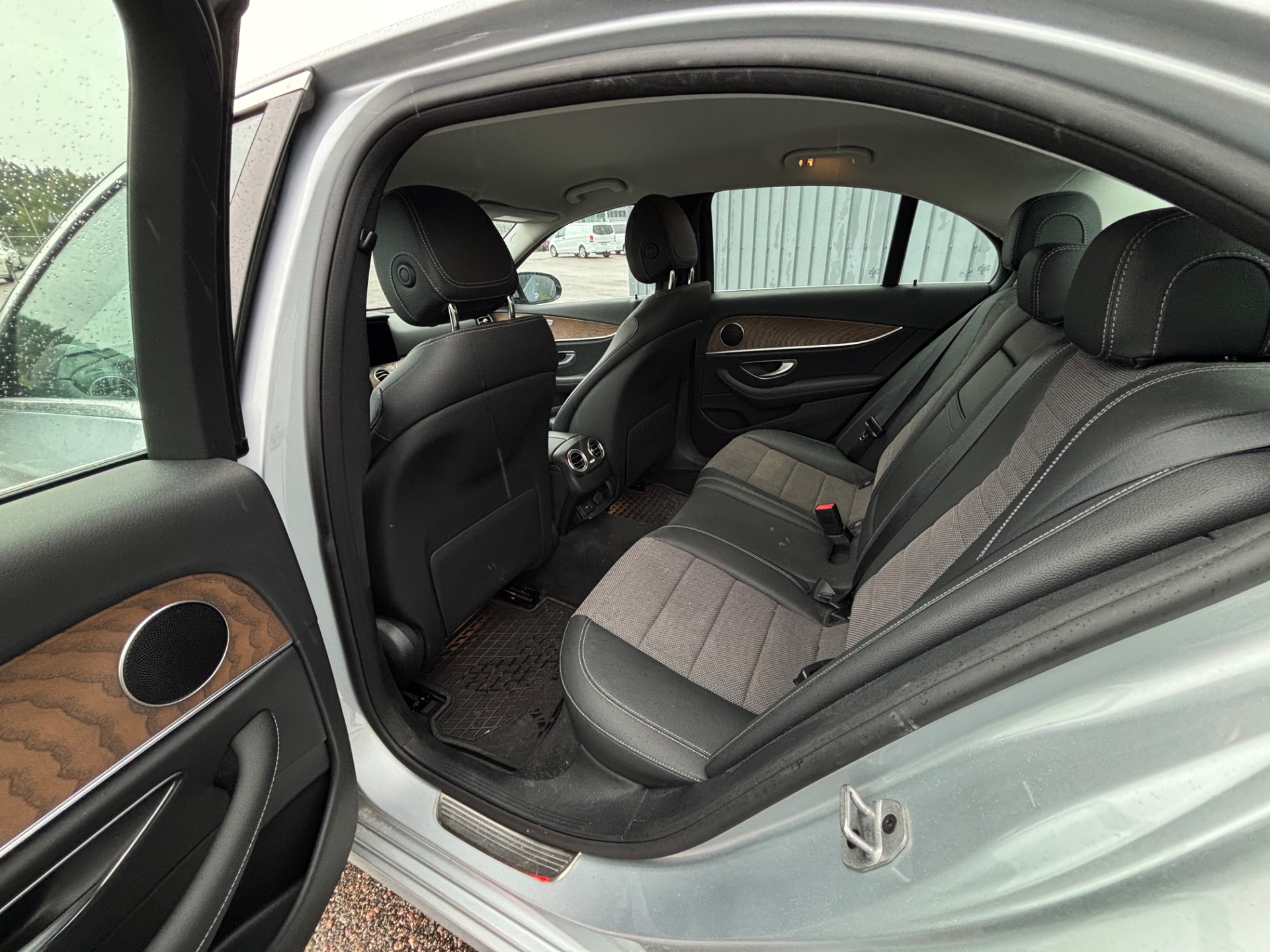 MERCEDES-BENZ E 2020