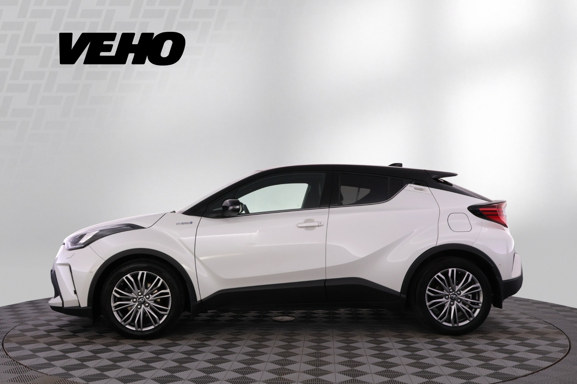 TOYOTA C-HR 2021