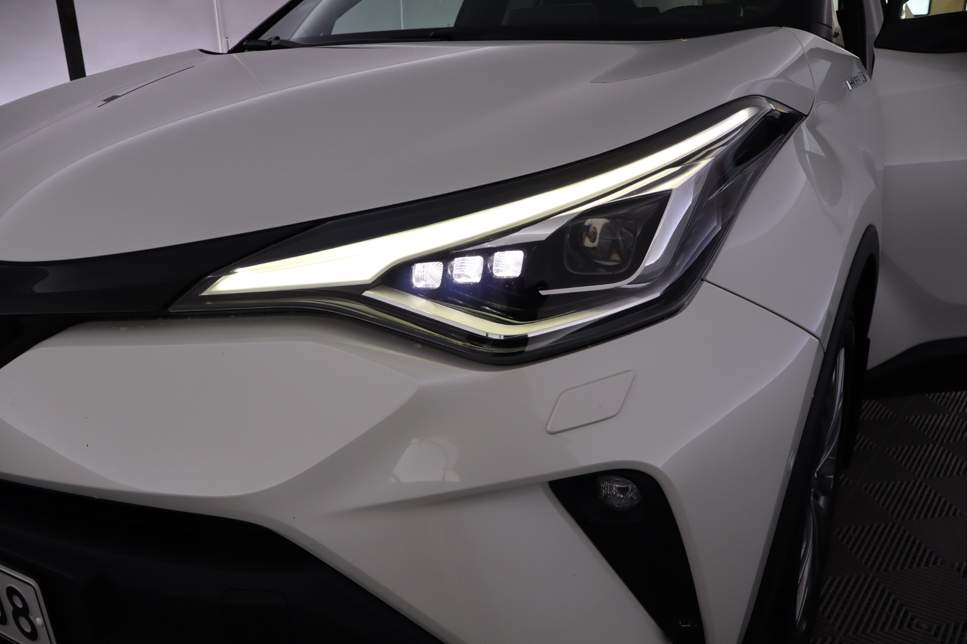 TOYOTA C-HR 2021