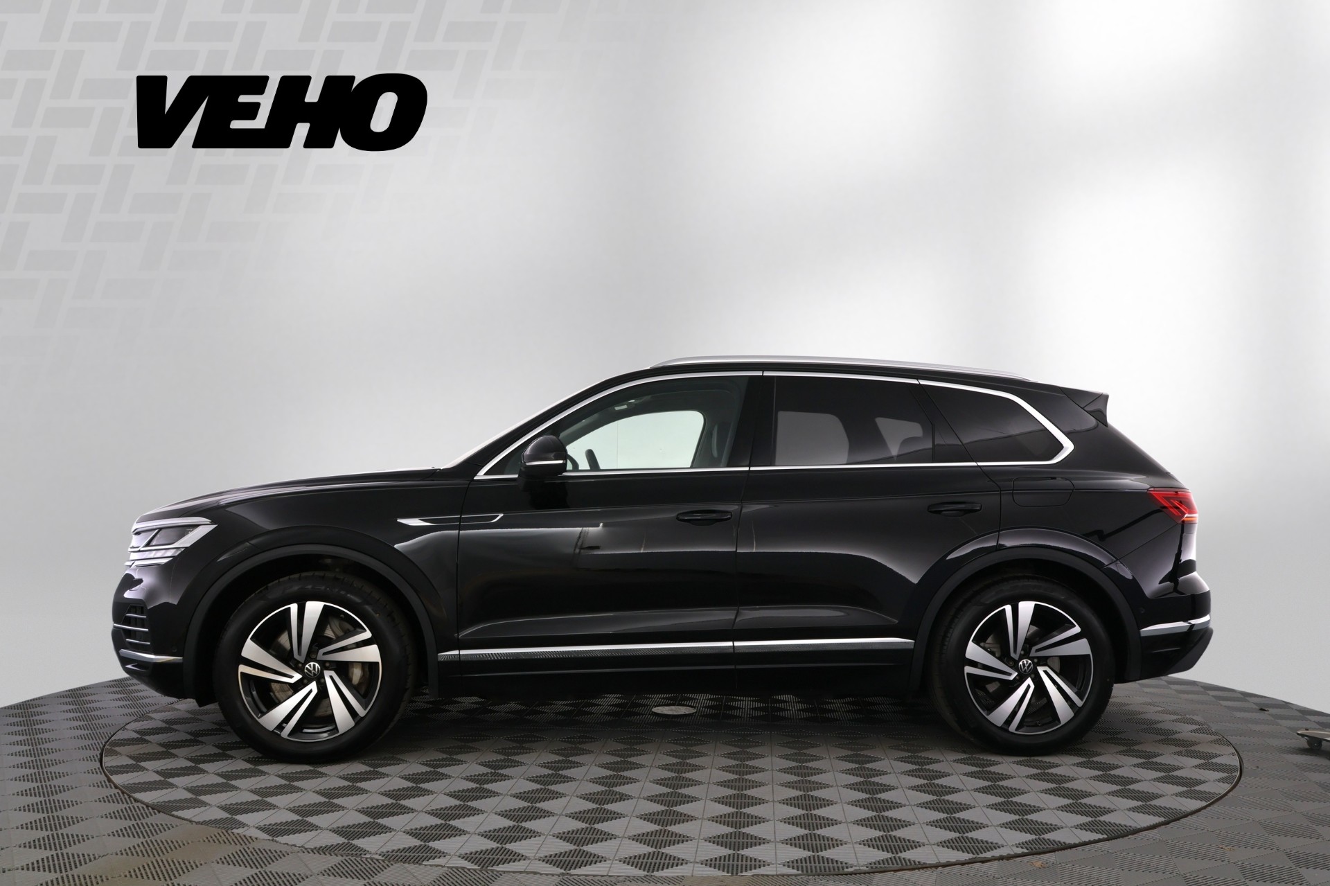 VOLKSWAGEN TOUAREG 2021
