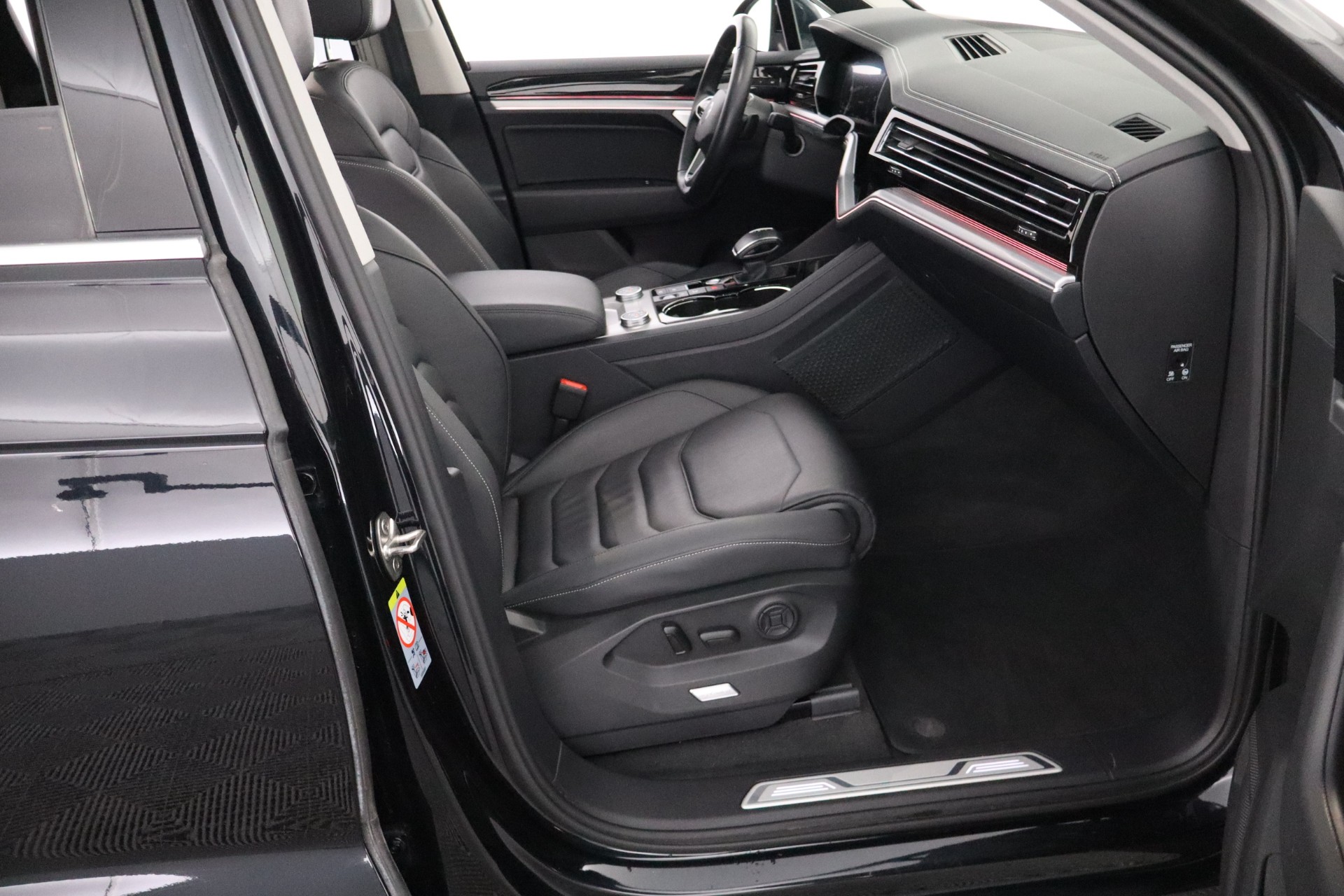 VOLKSWAGEN TOUAREG 2021