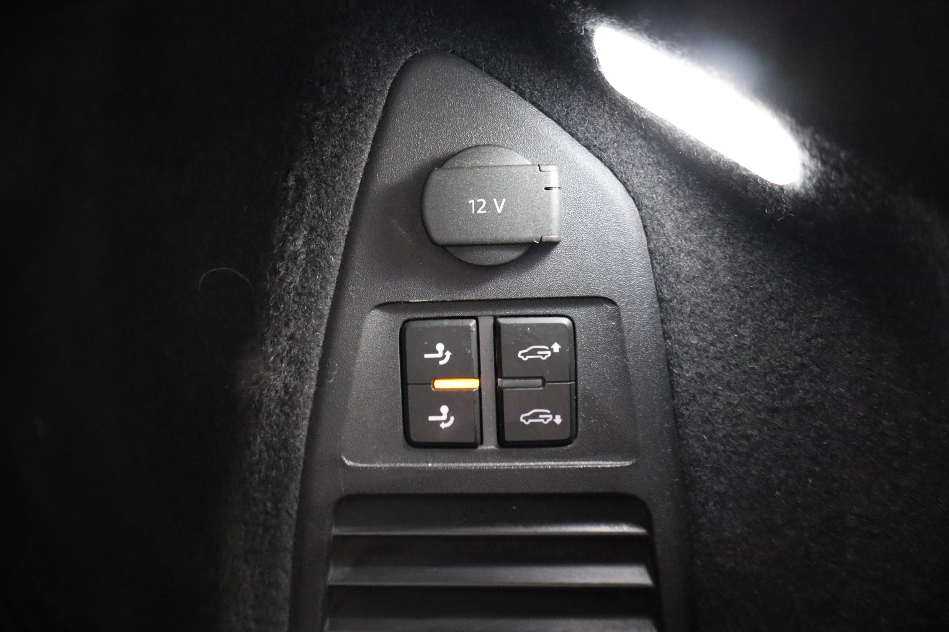 VOLKSWAGEN TOUAREG 2021