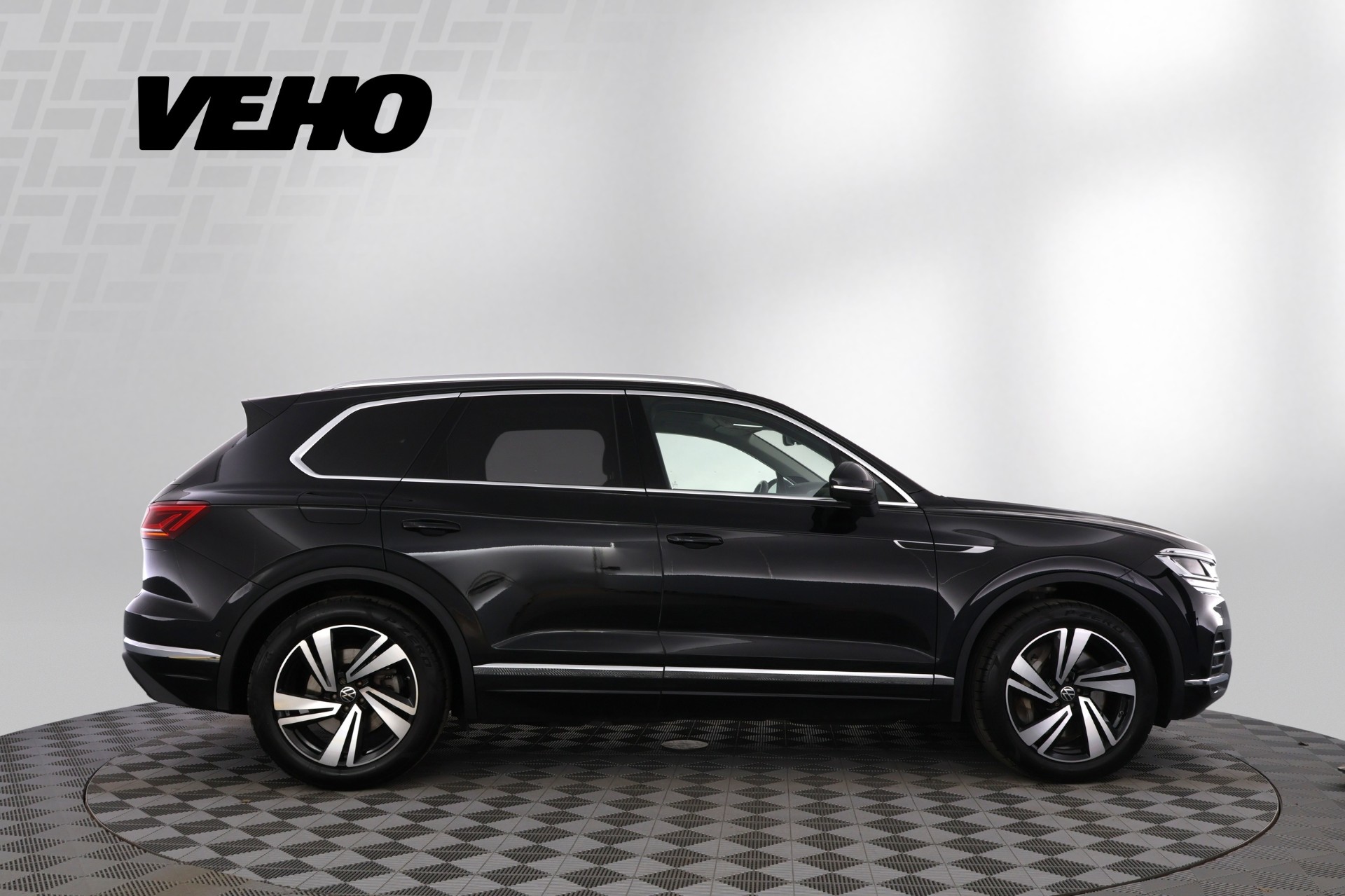 VOLKSWAGEN TOUAREG 2021